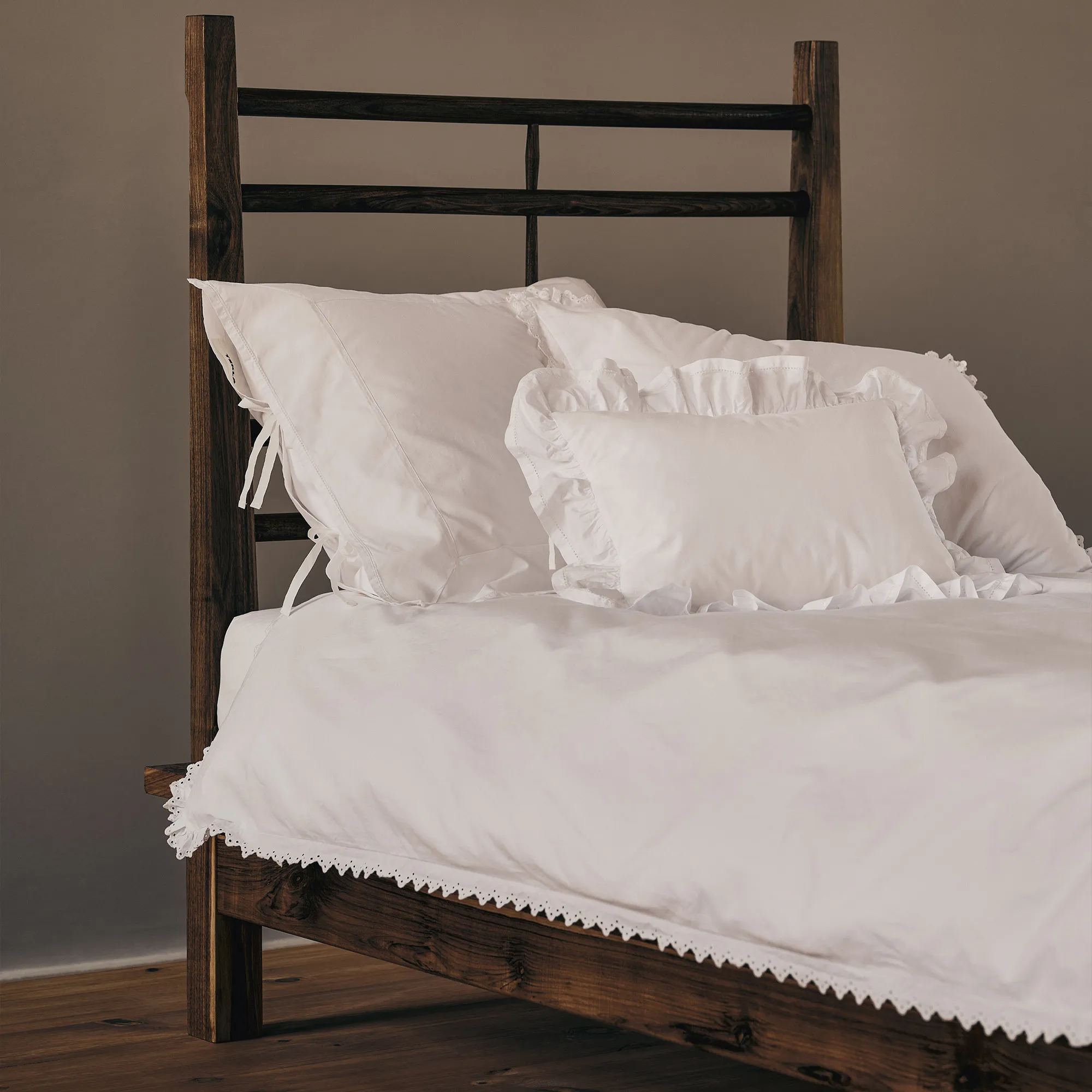 Broderie Anglaise Odette Broken White putetrekk - 6