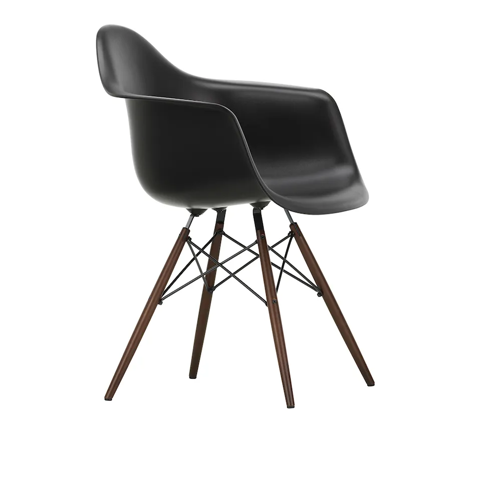 Eames RE Plastic Armchair DAW spisestuestol Dark Maple