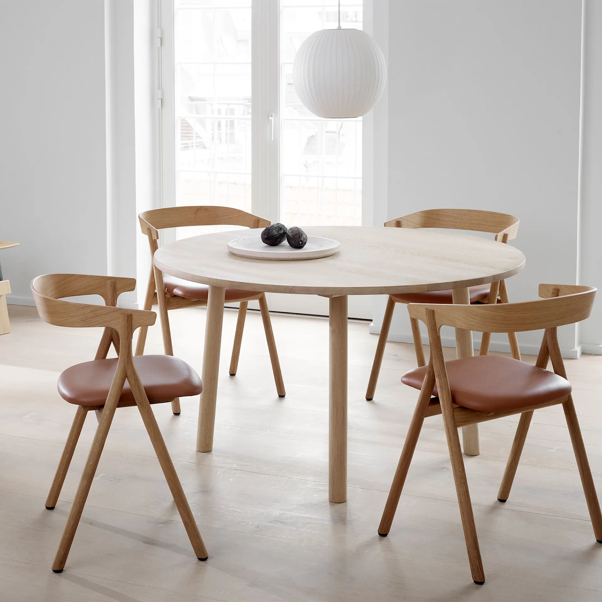 Taro Table - Fredericia Furniture - Jasper Morrison - NO GA