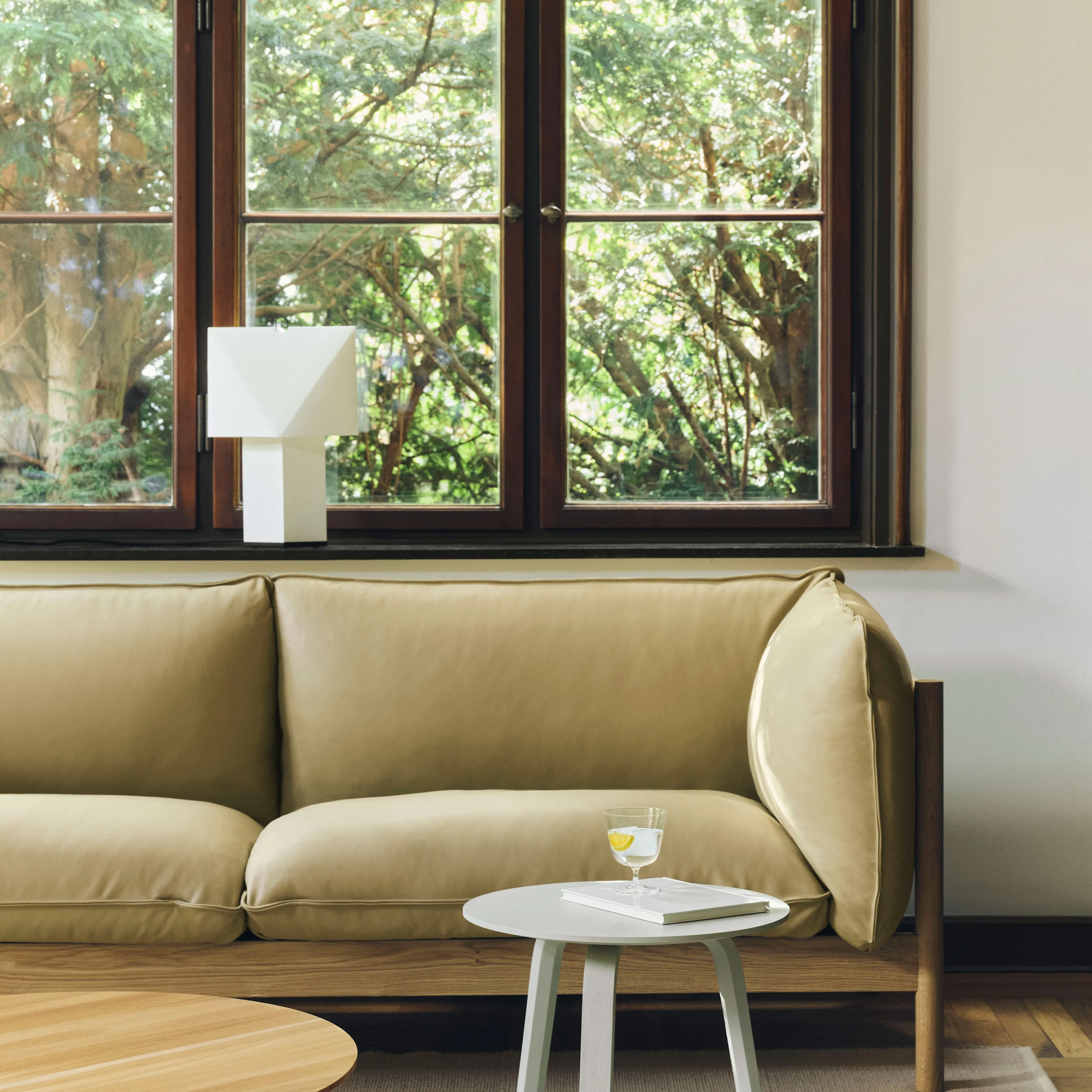 Aplat Table Lamp - 3