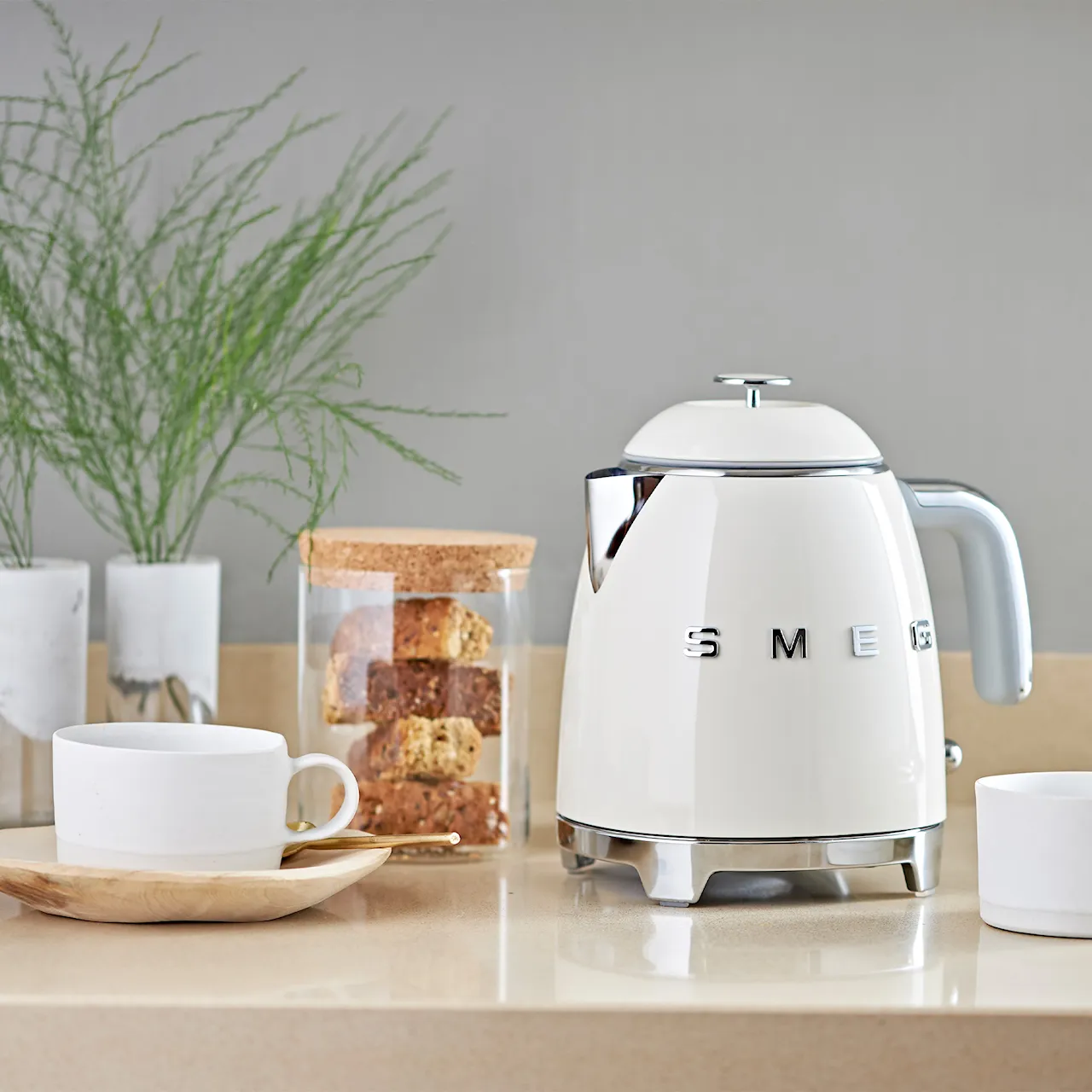 Smeg Kettle Mini KLF05, White