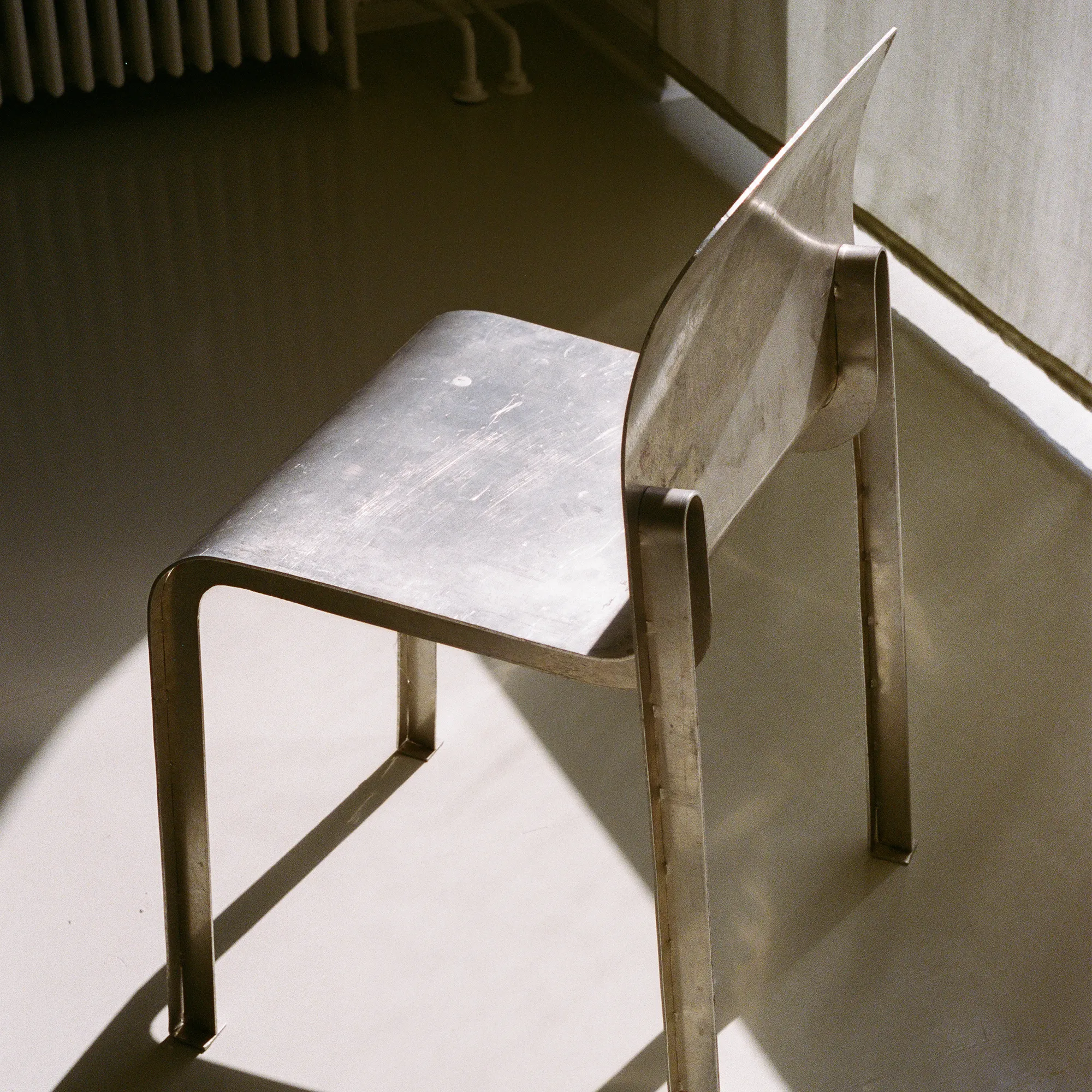 Rivet spisestuestol - 10