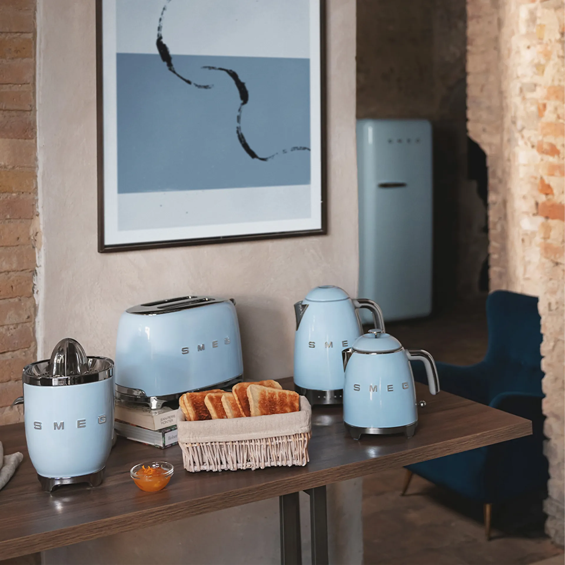 Kjøp Smeg Kettle 1.7 L Adjustable Temperature Pastel Blue fra Smeg |  Nordiska Galleriet