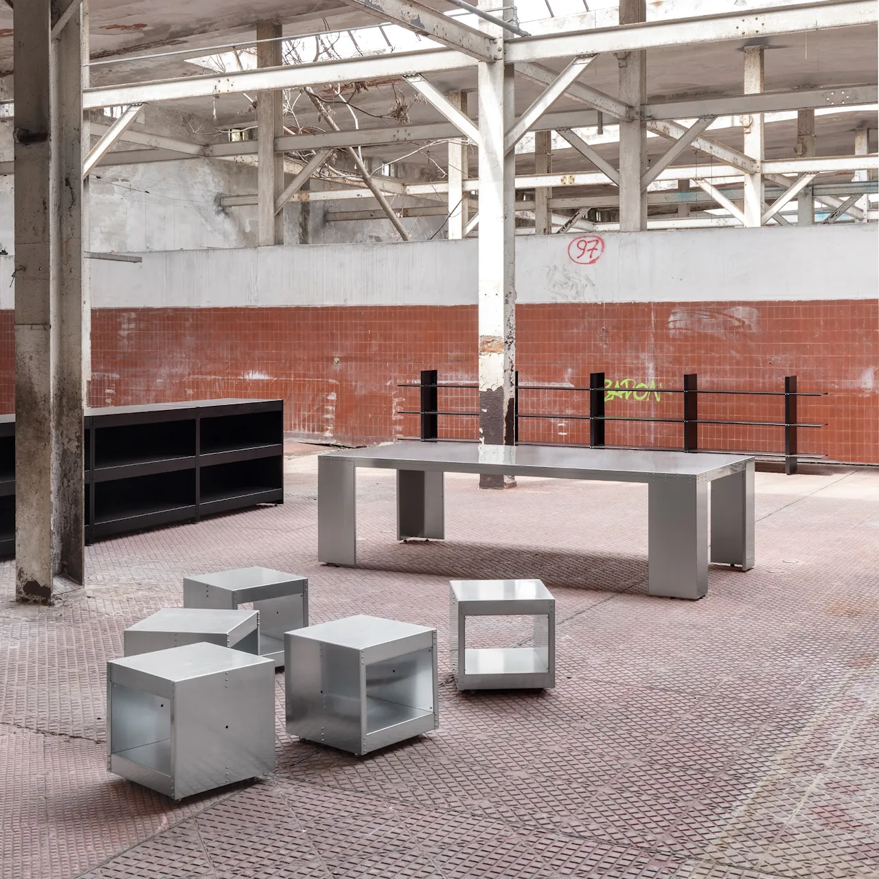 NM23 Side Table