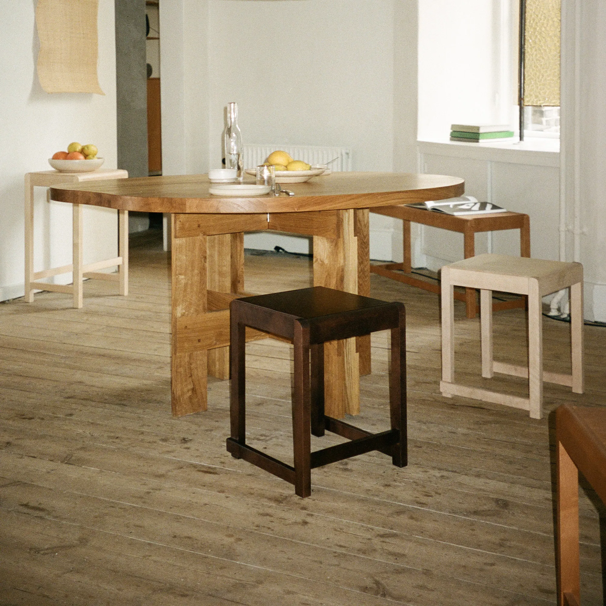 Low Stool 01 krakk - 3