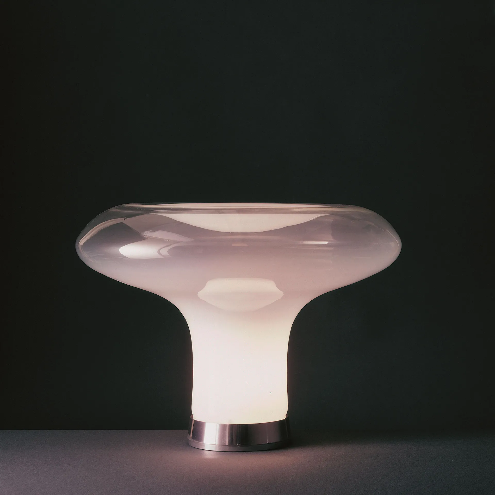 Lesbo Table Lamp - Artemide - NO GA