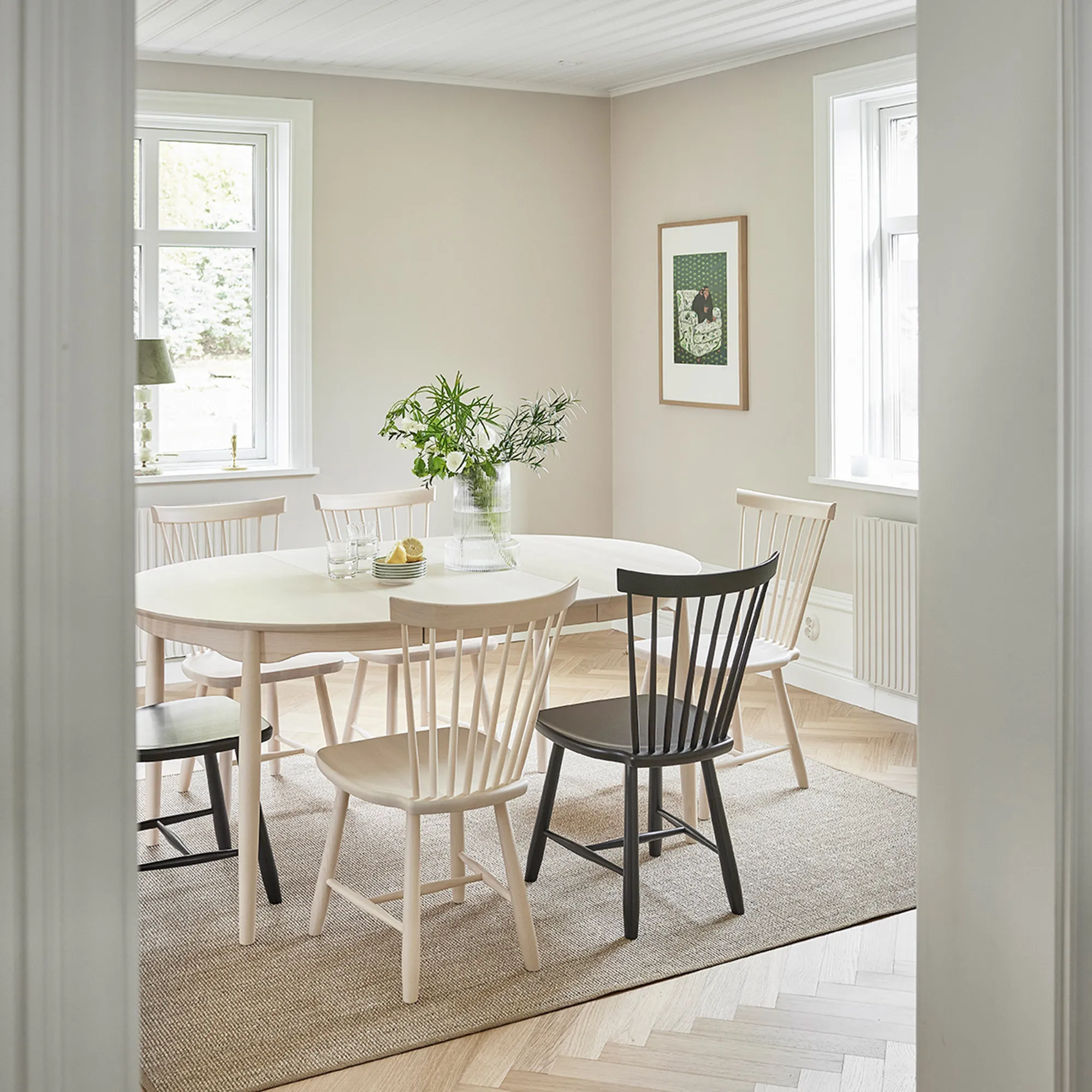 Carl spisebord Ø115 cm med ileggsplate - 10