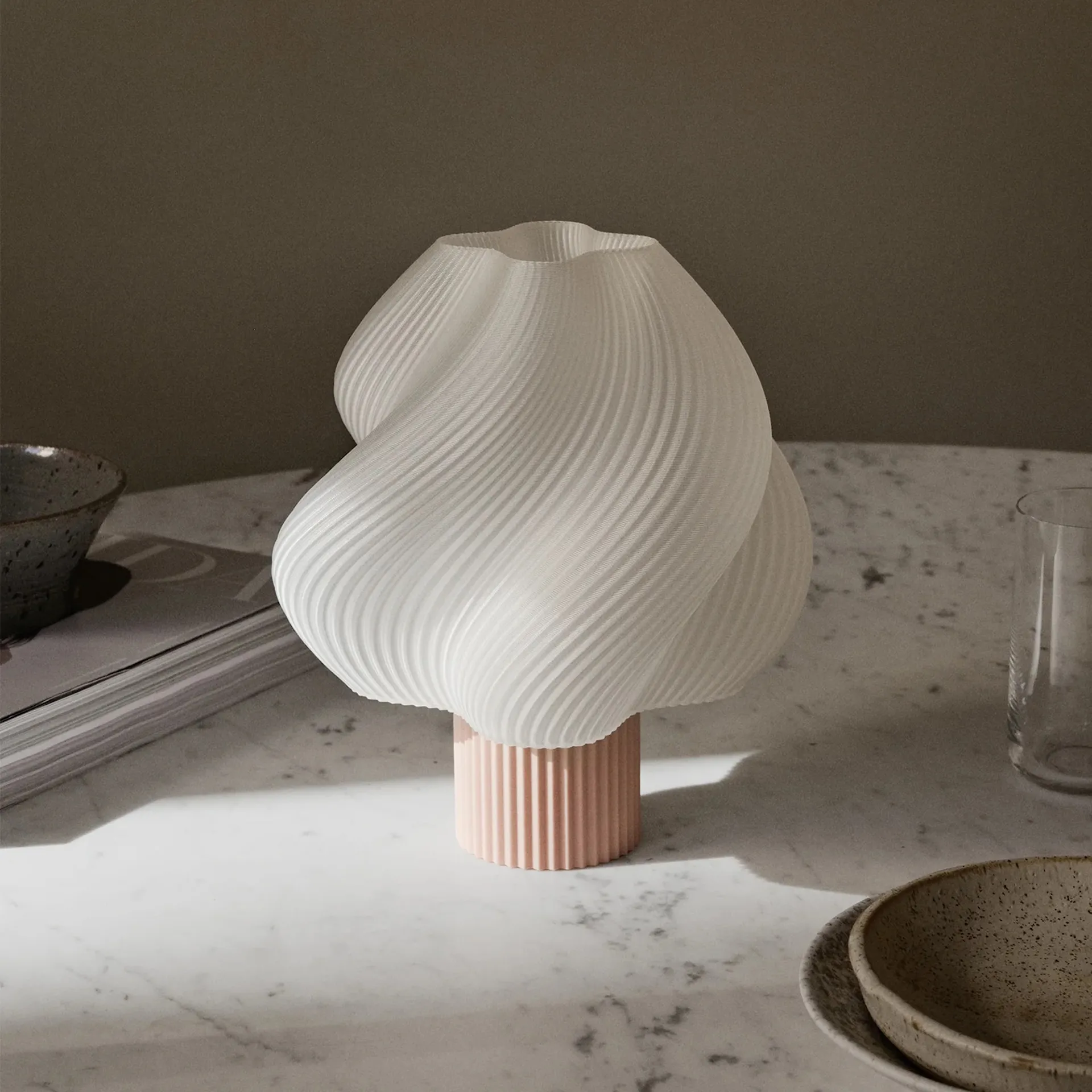 Soft Serve Lamp Portable - Wild Strawberry - Crème Atelier - NO GA