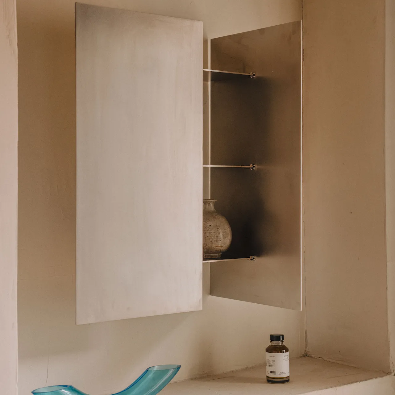 Sheet Cabinet veggskap