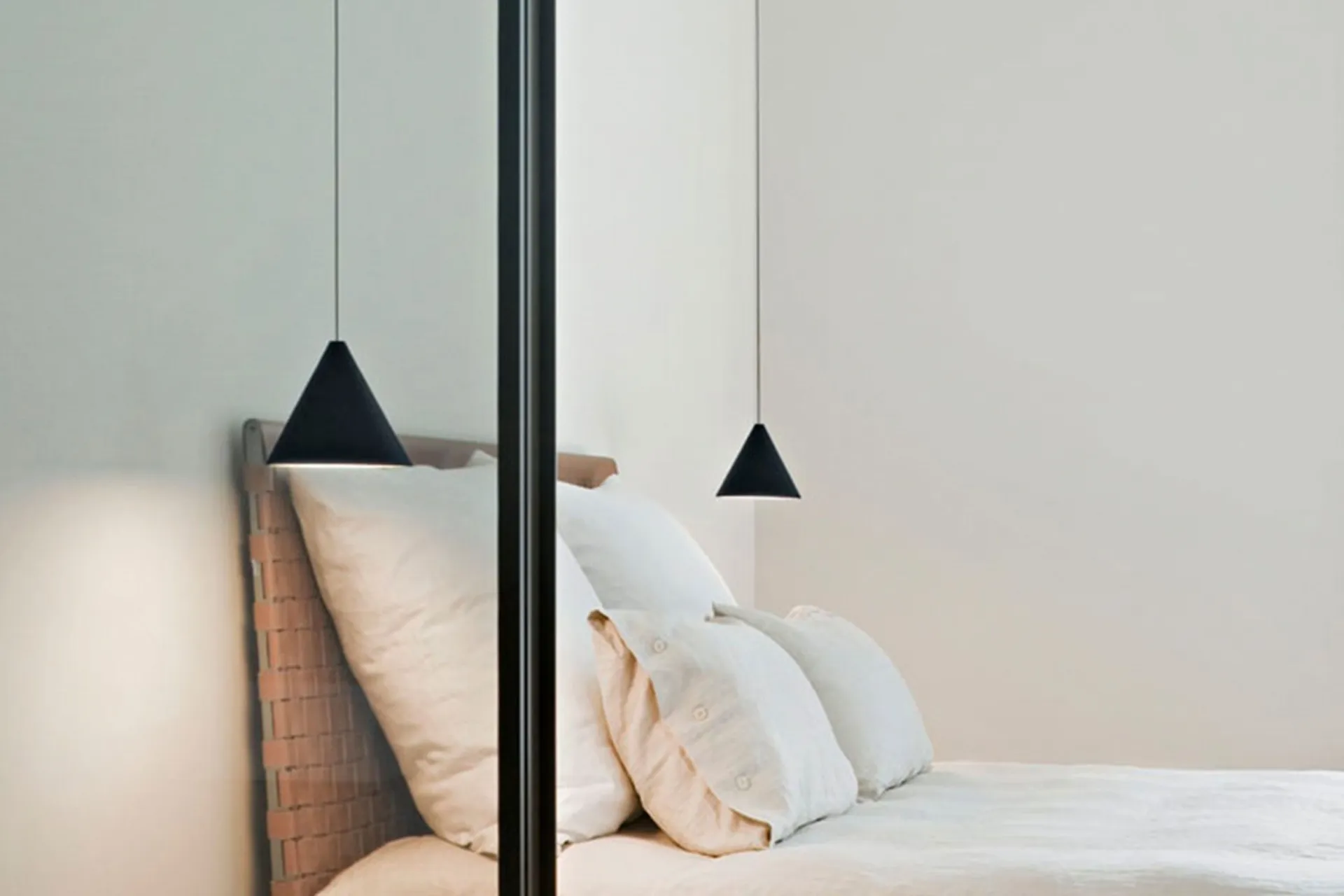 String Light Cone - Flos - Michael Anastassiades - NO GA