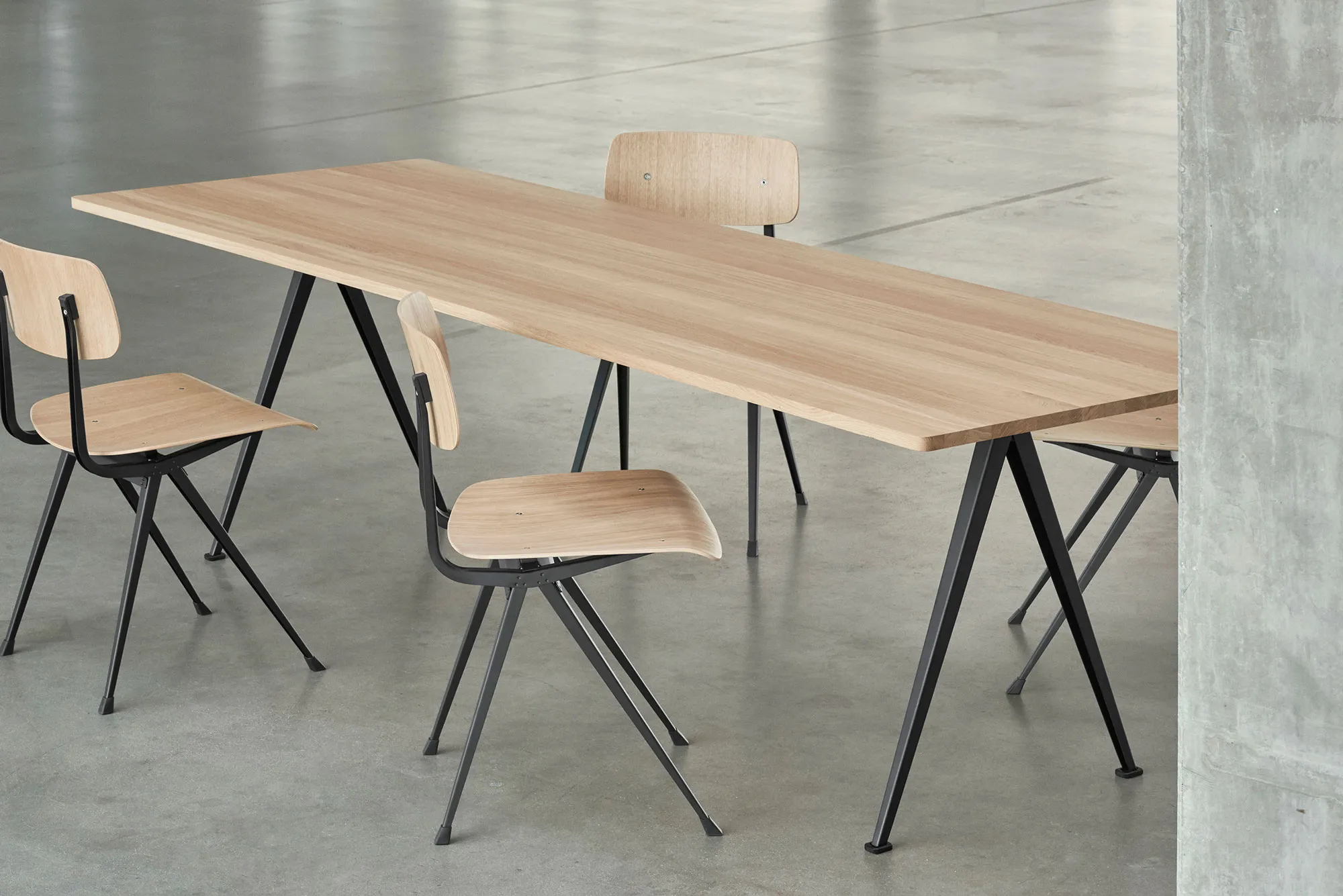 Result stol Black - 7