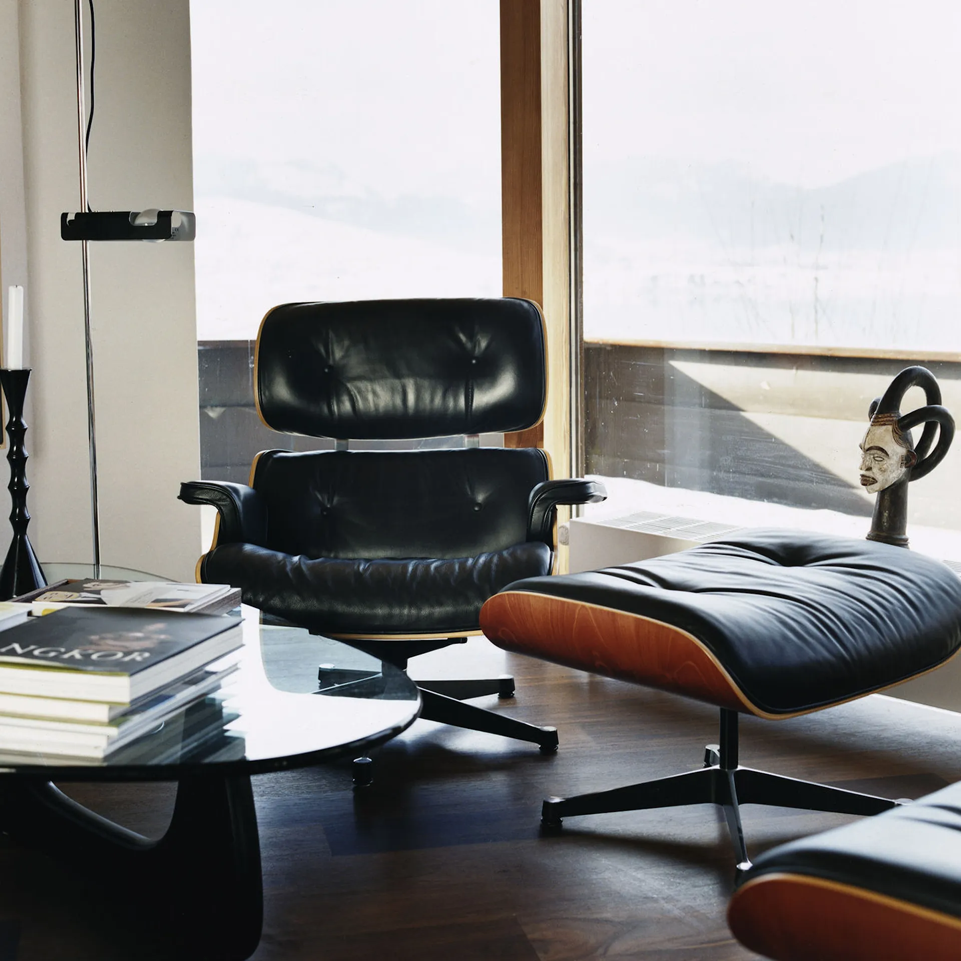 Eames Lounge Chair & Ottoman Santos Palisander svart/polert base - Vitra - Charles & Ray Eames - NO GA