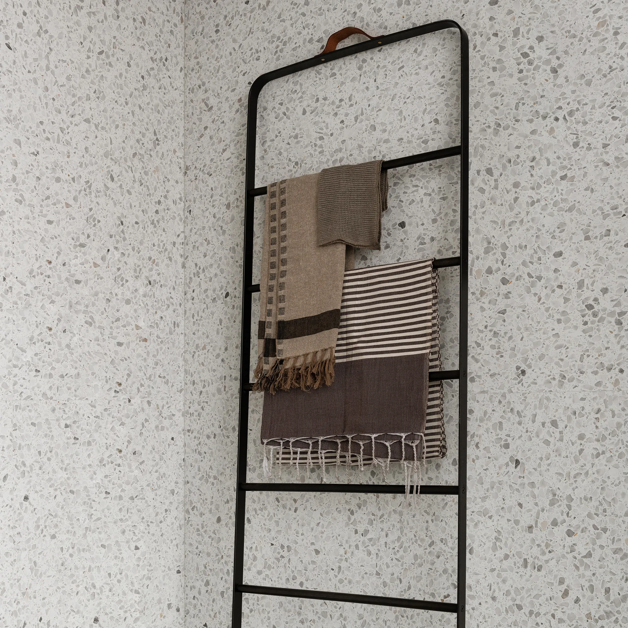 image 5 of 5