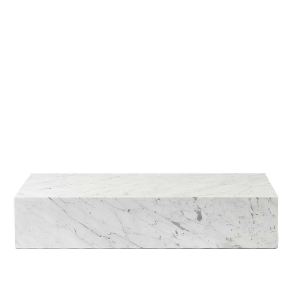 Plinth Grand, Carrara