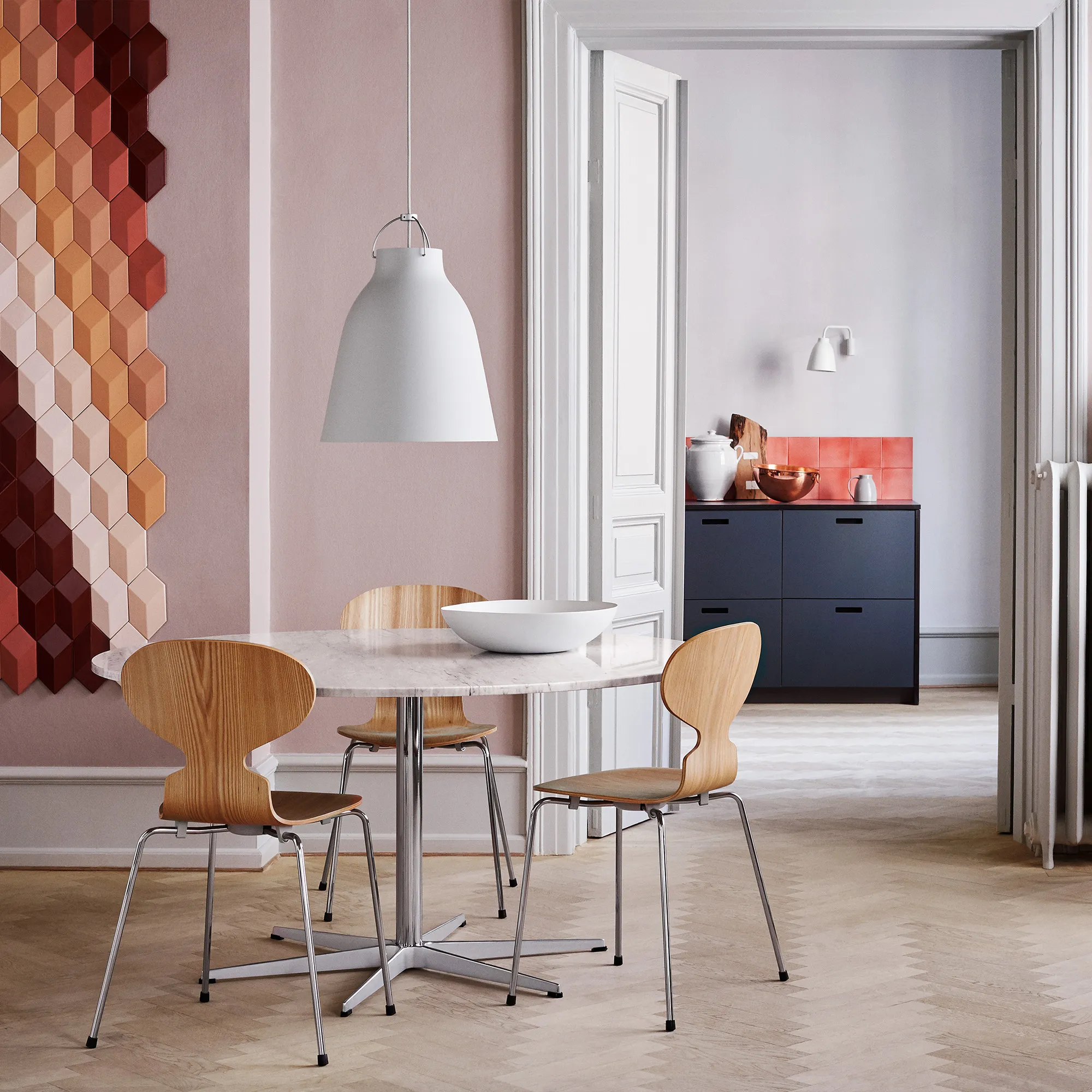 3100 Myran stol Lacquered Veneer Chrome