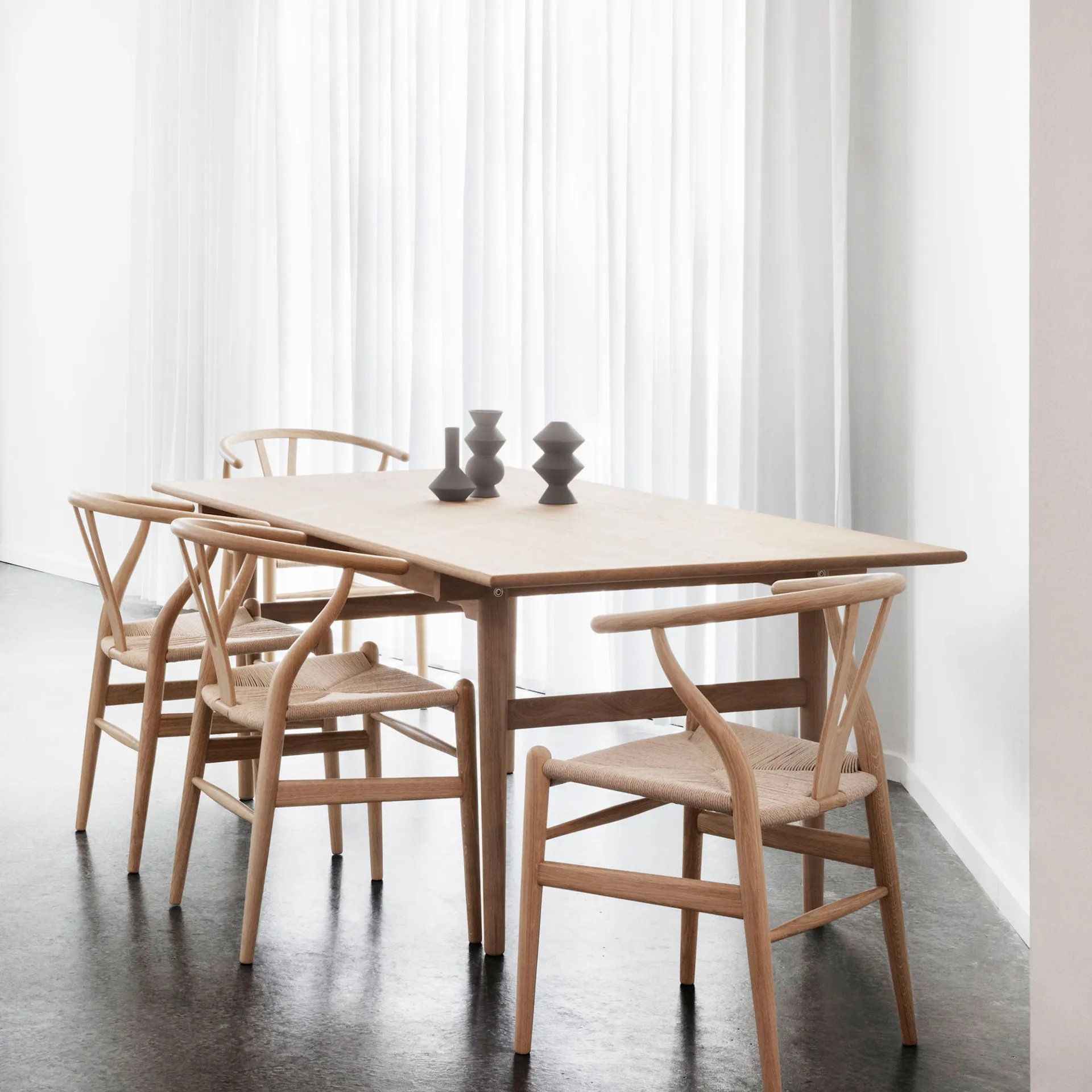 CH24 Y-stol - Eik/Naturfarget flettet papirsnor - Carl Hansen - Hans J. Wegner - NO GA