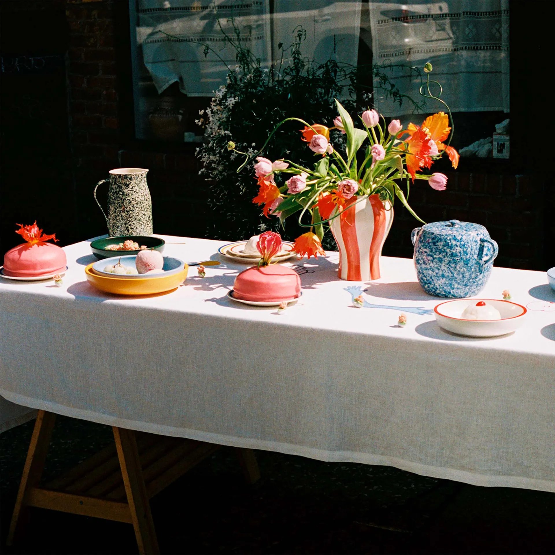 Sobremesa Tablecloth - HAY - NO GA