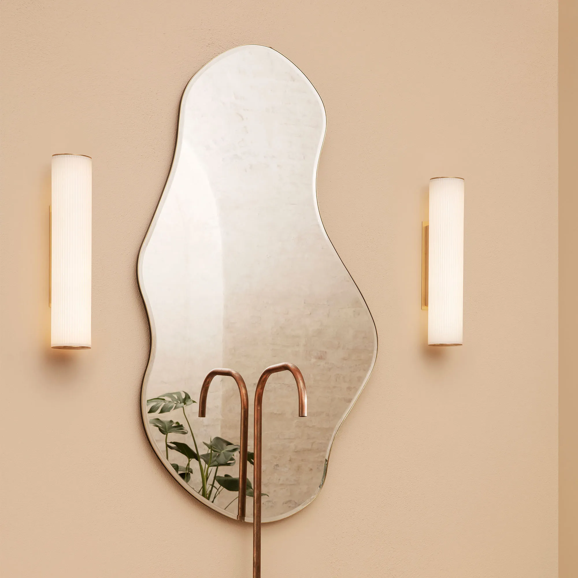 Pond Mirror Dark Chrome / Large - 3
