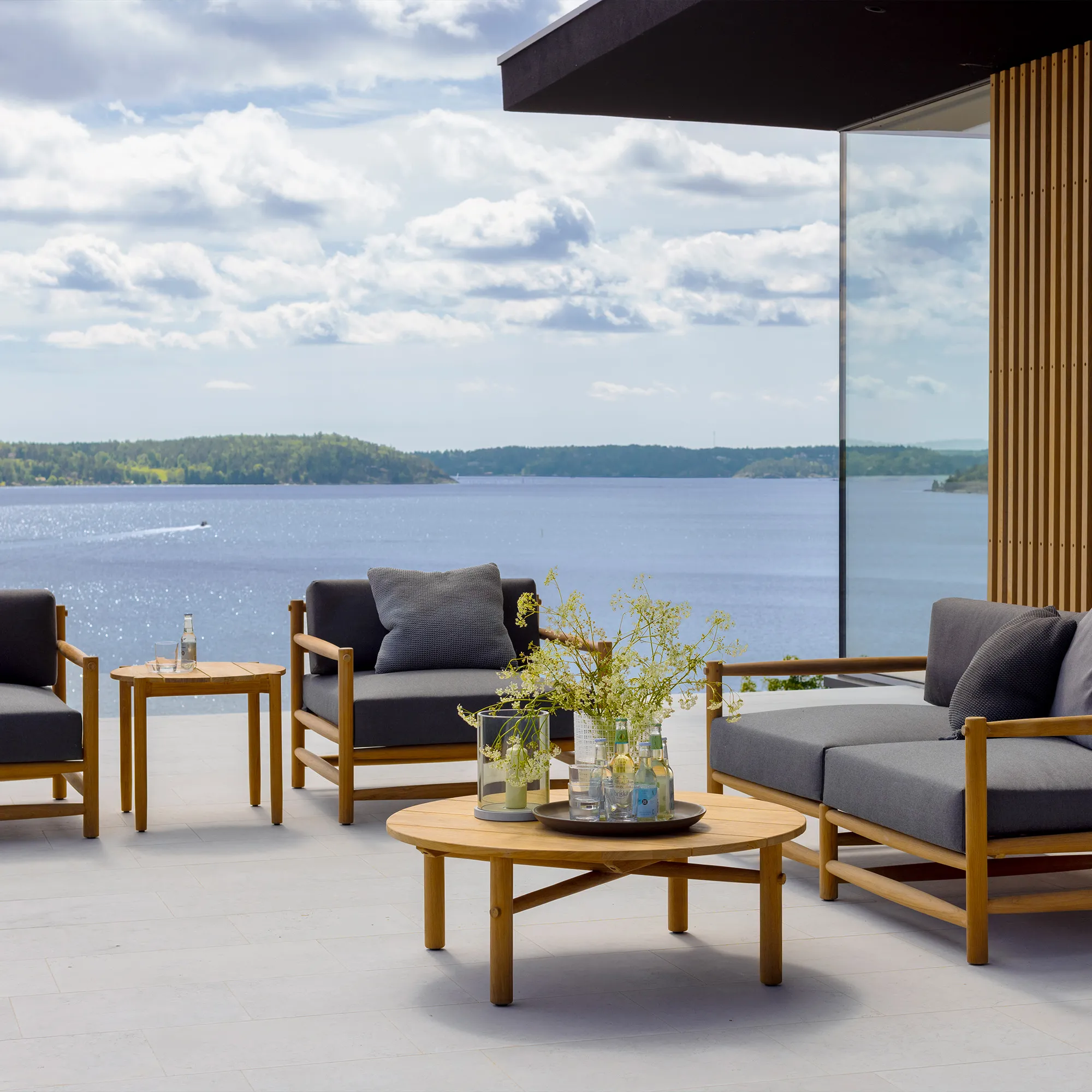 Saltholm Lounge Table - 2