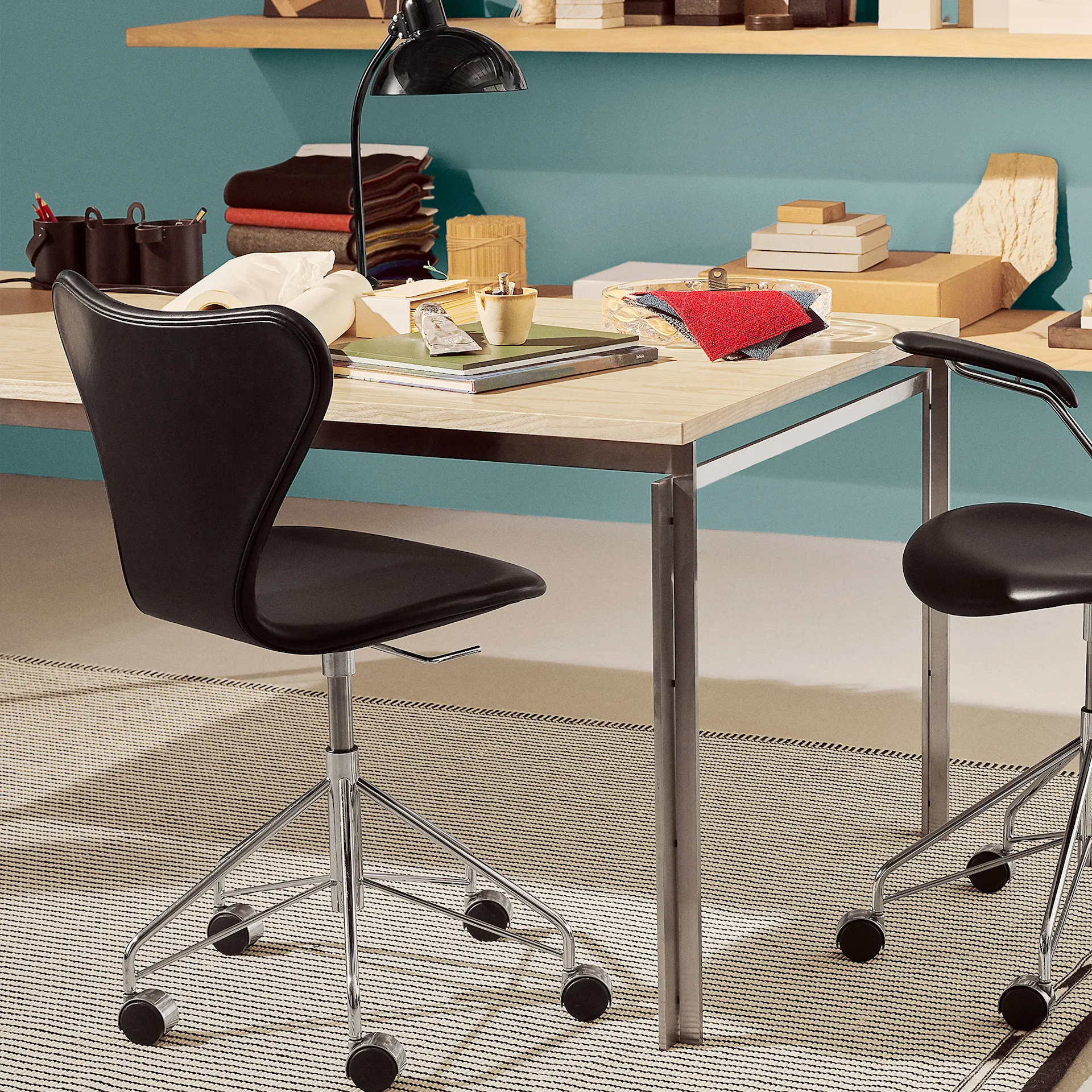 3117 Series 7 - Fullt polstret skinn / Soft Black - Fritz Hansen - Arne Jacobsen - NO GA