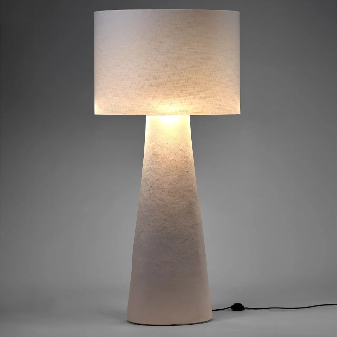 Gulvlampe 05 hvit jord