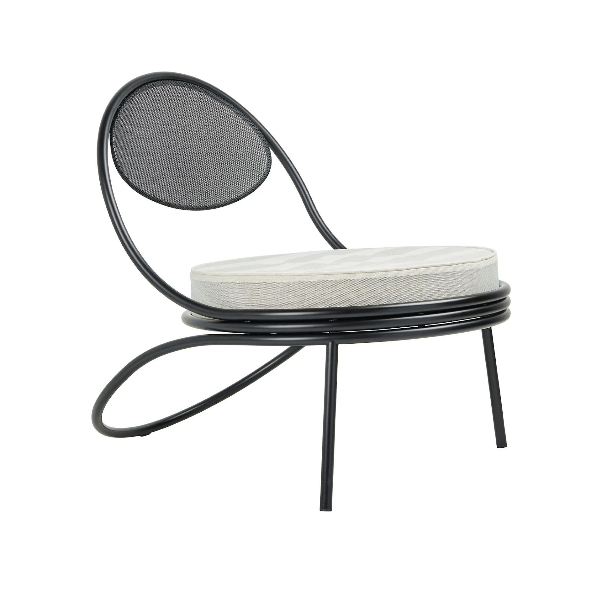 Copacabana Outdoor Lounge Chair - Seat Upholstered, Black Semi Matt Base - Gubi - Mathieu Matégot - NO GA