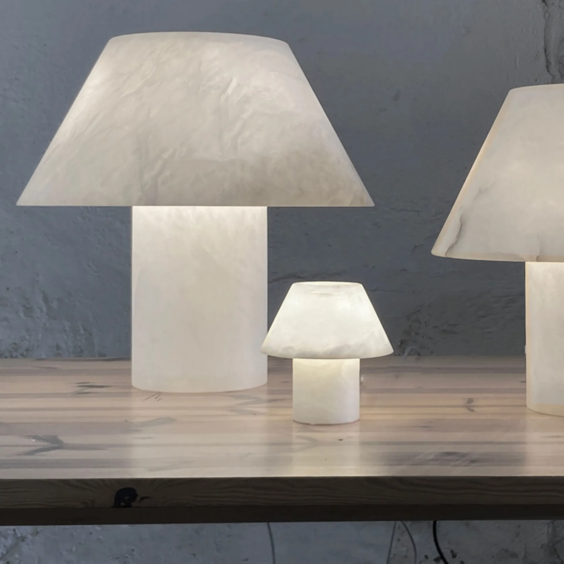 Petra M Table Lamp - Parachilna - NO GA