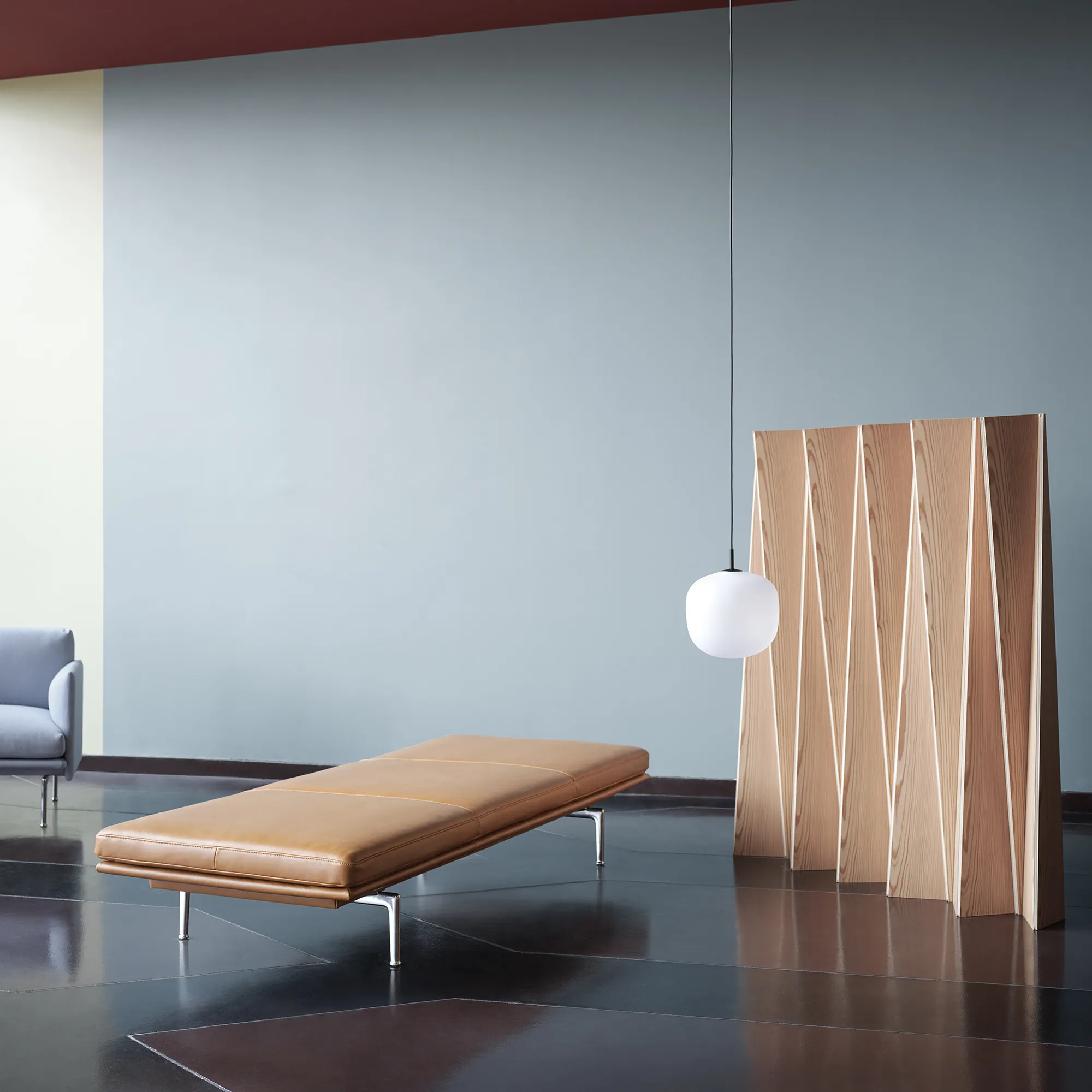 Outline Daybed / Black Base - 4
