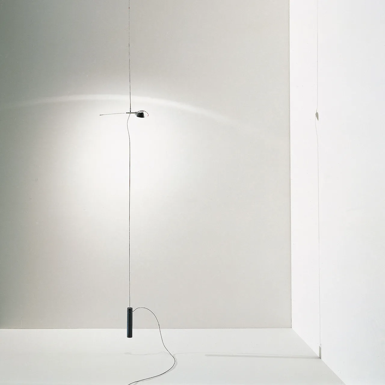 Hot Achille taklampe
