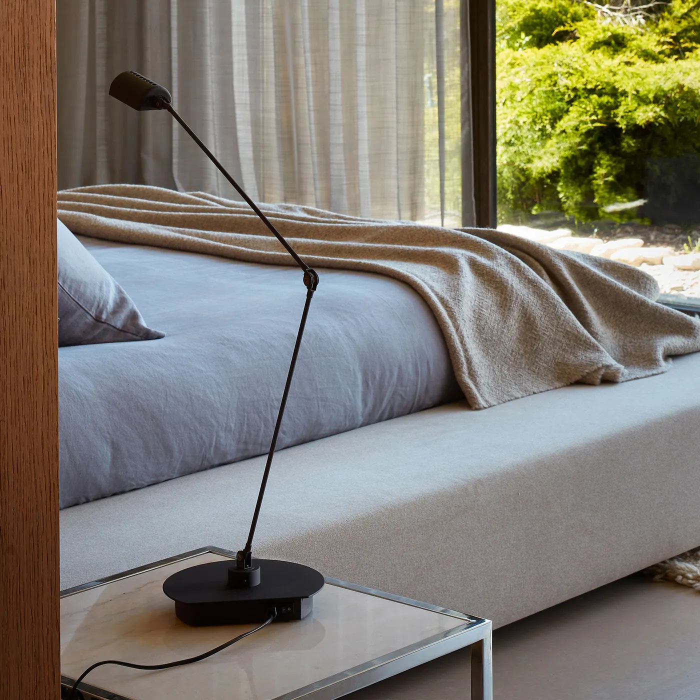 Daphine Cloe LED bordlampe - 2