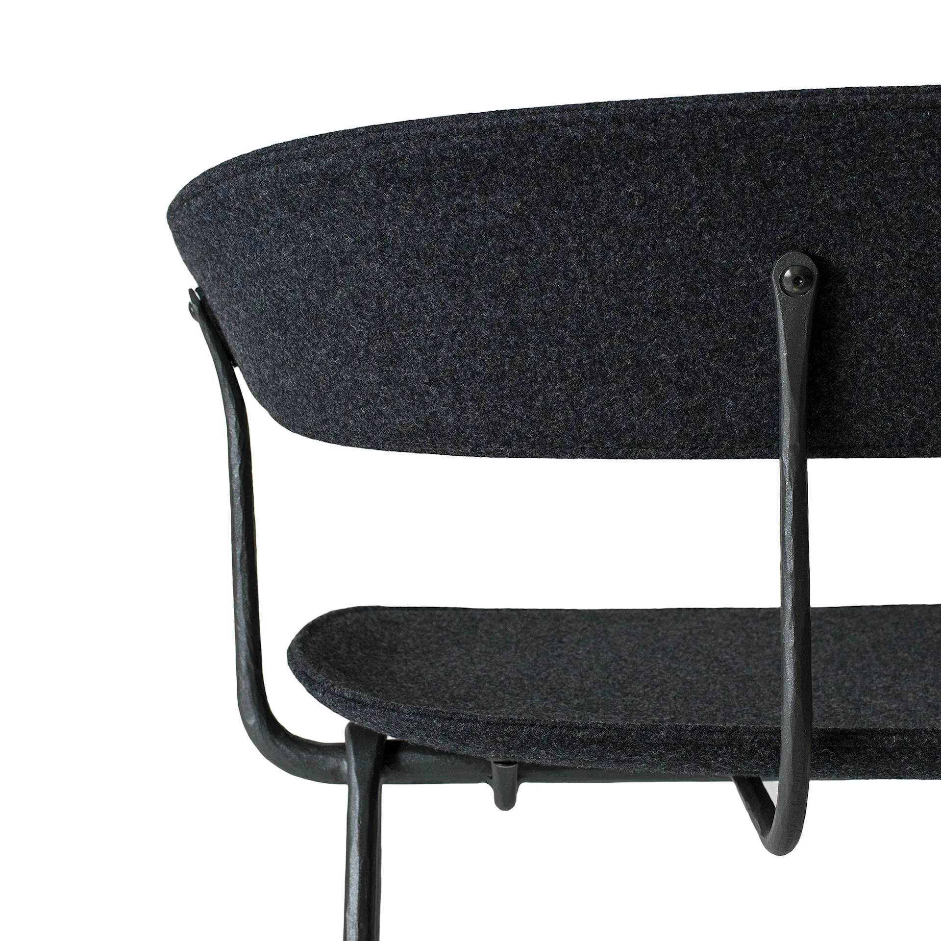 Officina Bench - Upholstered - Magis - Ronan & Erwan Bouroullec - NO GA