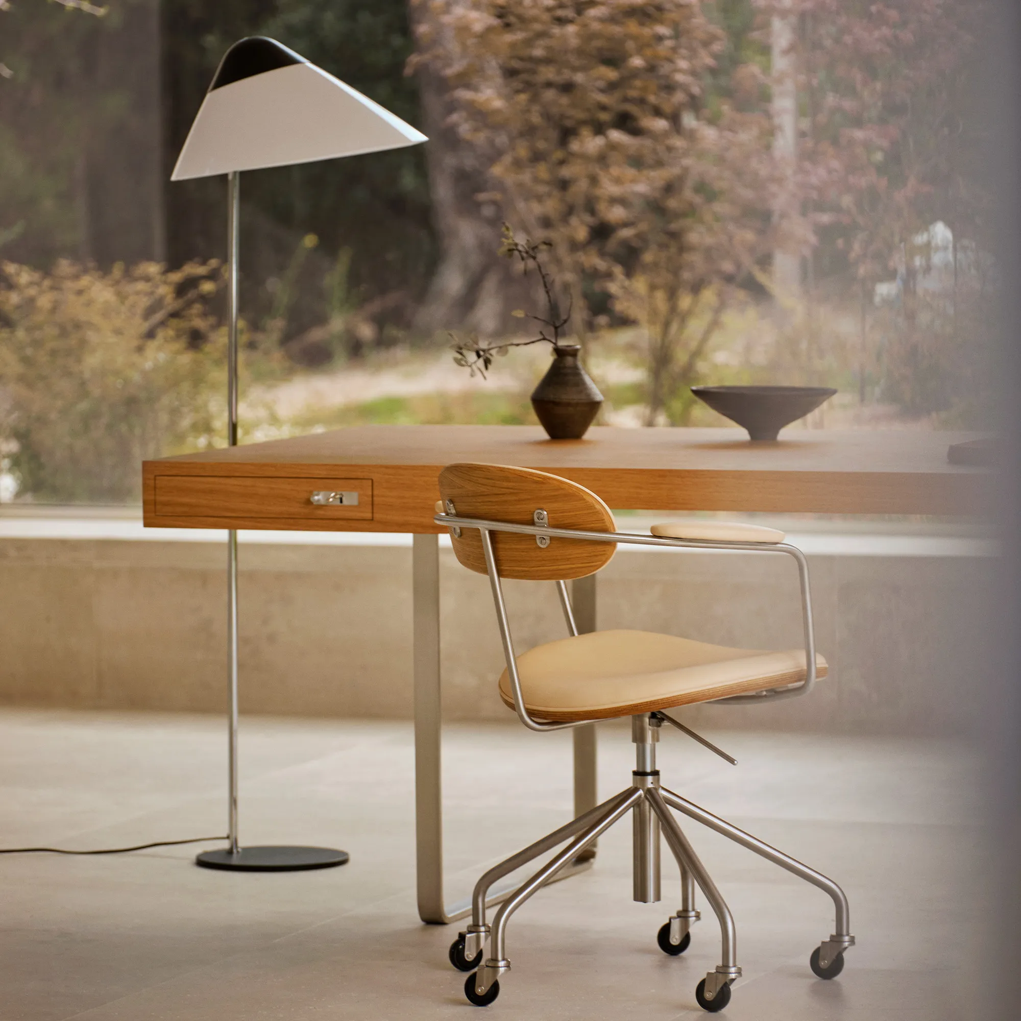 HJW03 Opala gulvlampe midi