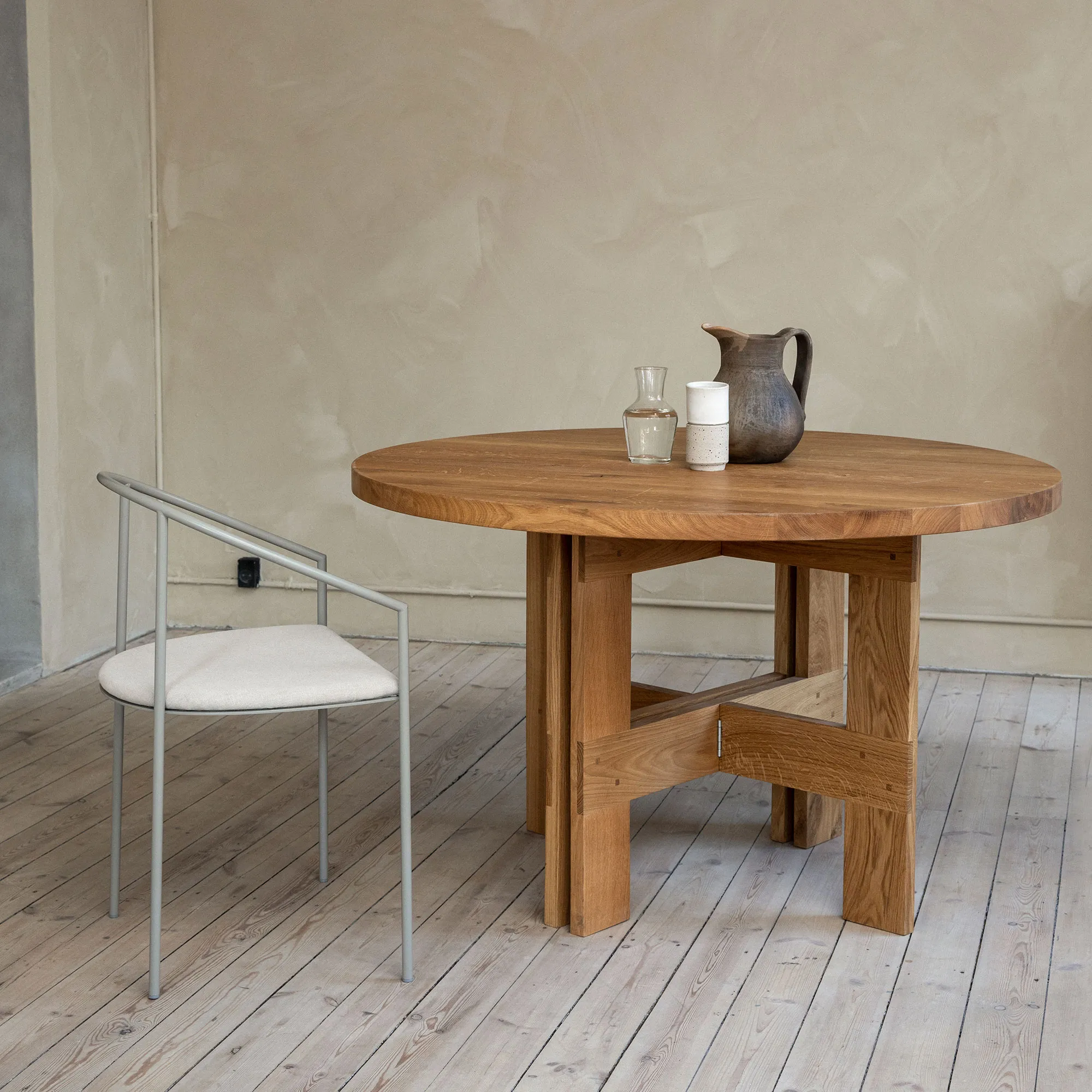 Farmhouse Trestle Round spisebord - 5