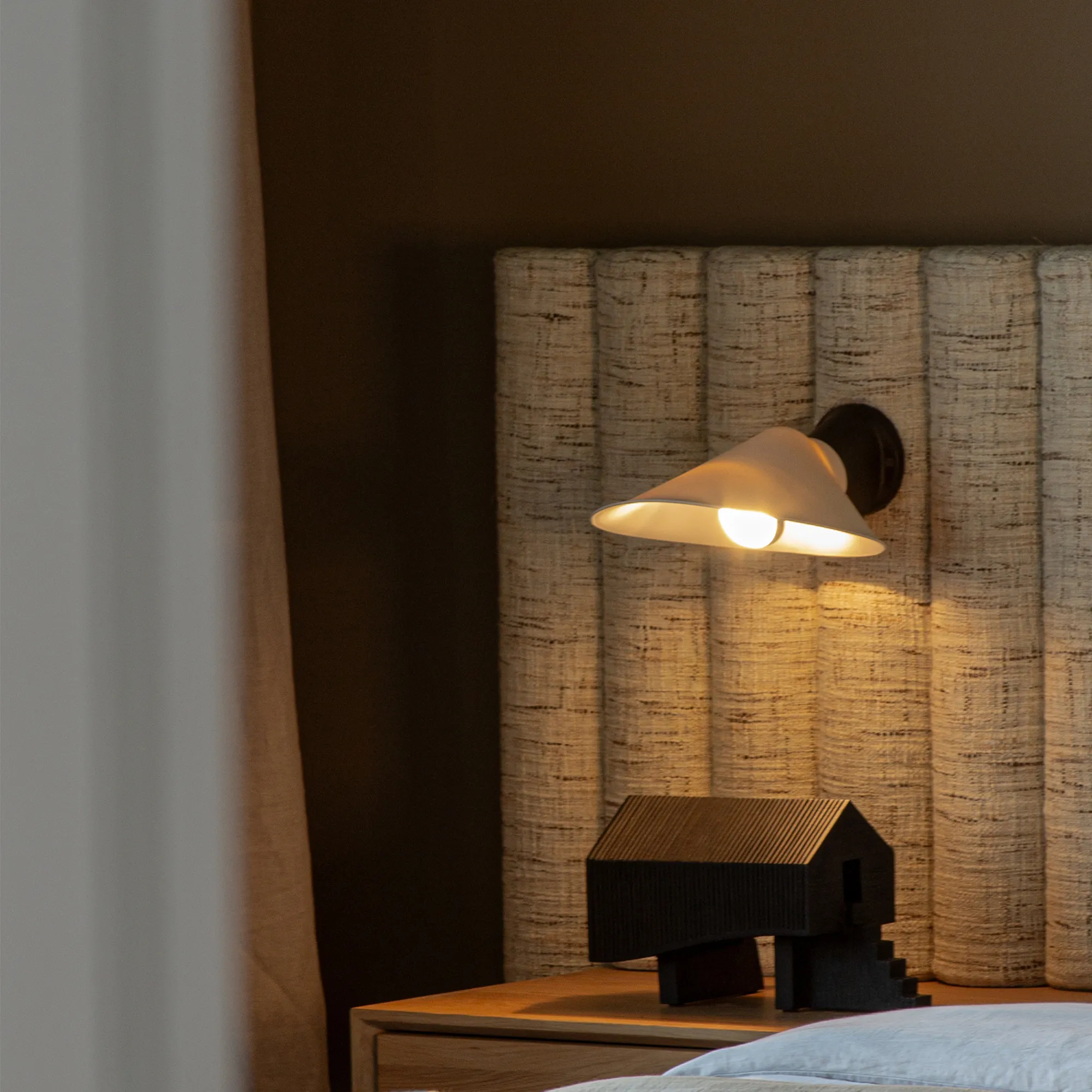 Plume vegglampe - 15