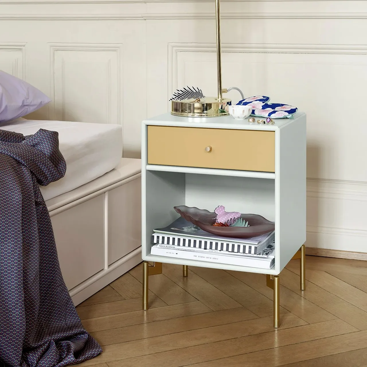 Dream Nightstand - Nordic / Snow Legs