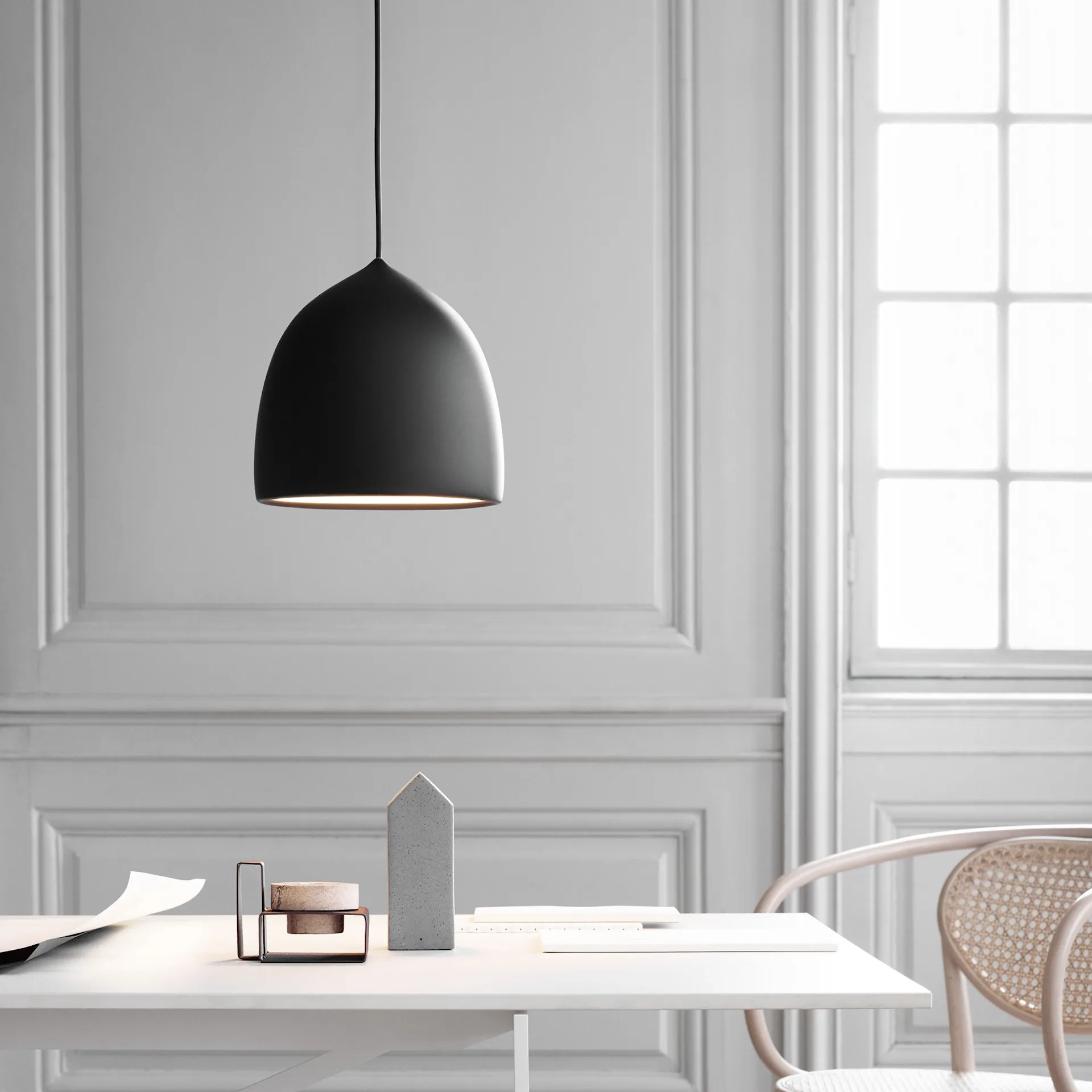 Suspence taklampe - Fritz Hansen - GamFratesi - NO GA