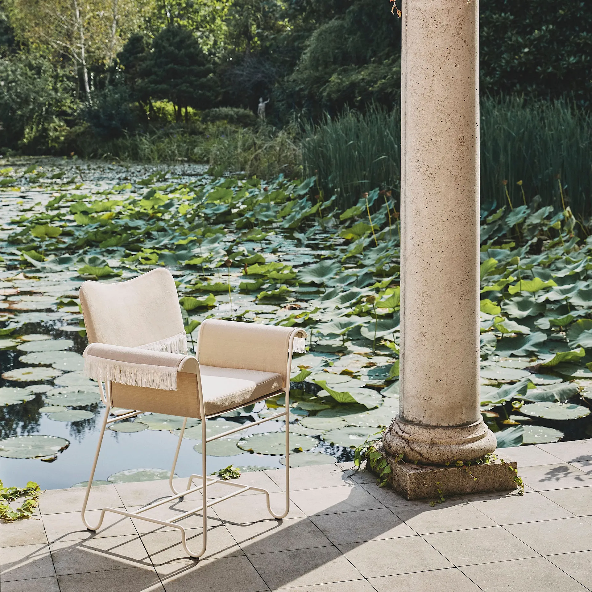 Tropique Dining Chair With Fringes, Classic White Semi Matt Base - Gubi - Mathieu Matégot - NO GA