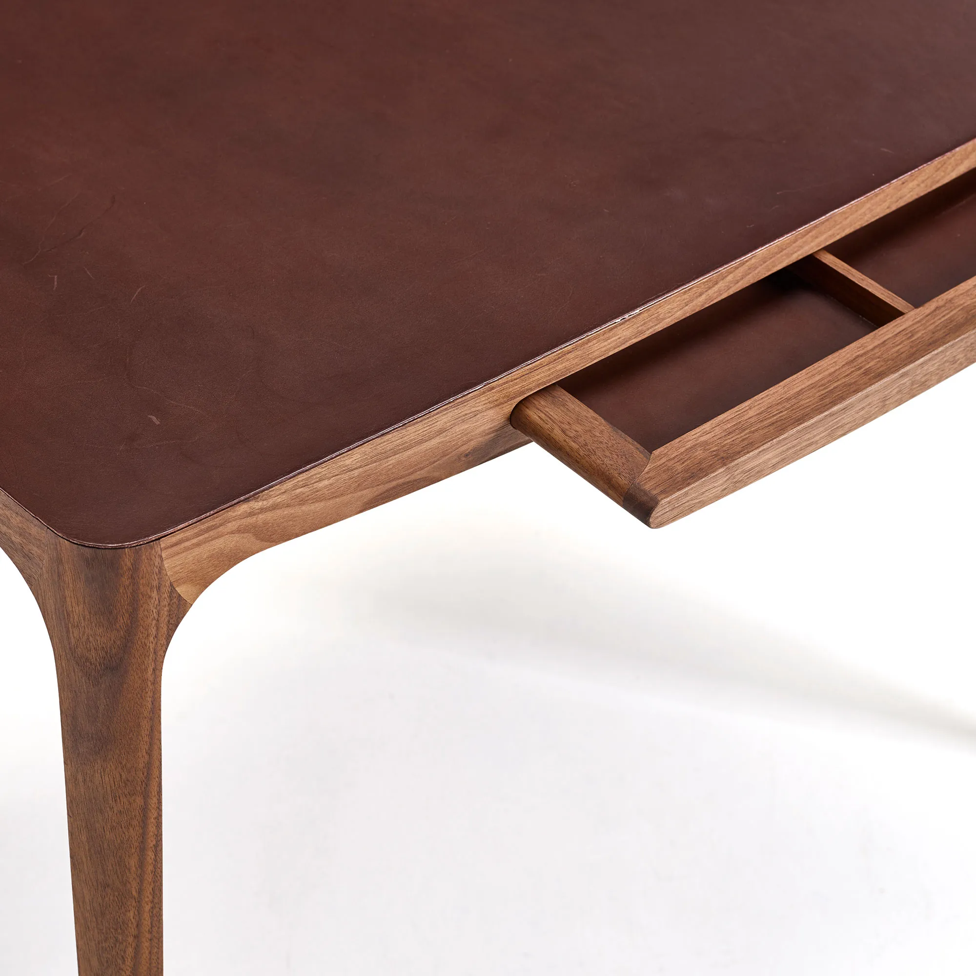 AK 1310 Ro Desk - 4