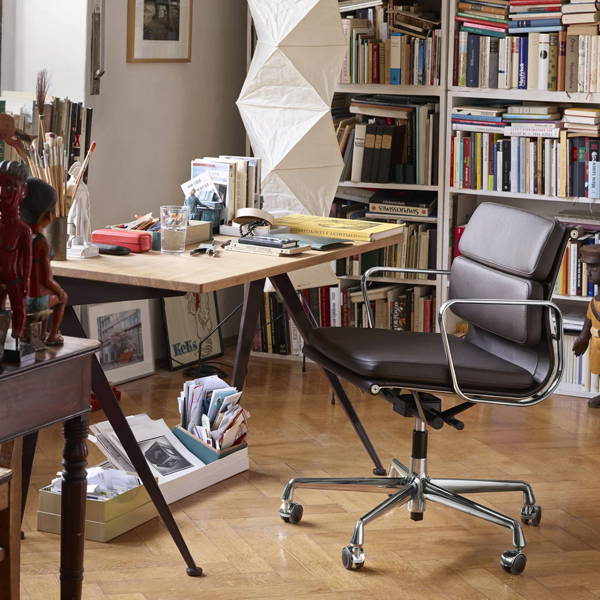 EA 217 skrivebordsstol Polished - Vitra - Charles & Ray Eames - NO GA