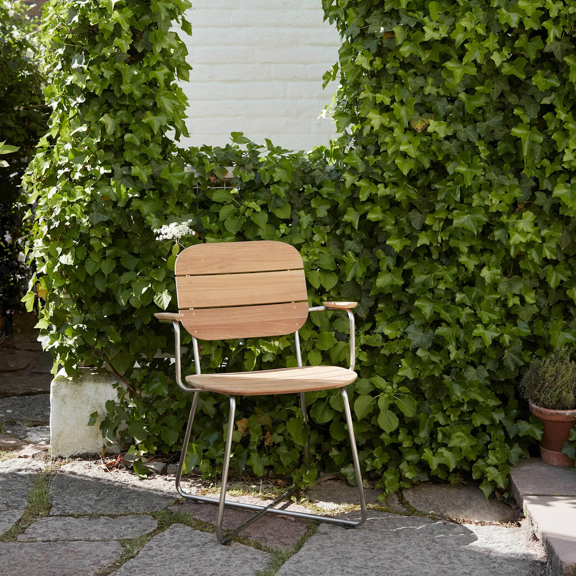 Lilium Armchair - Fritz Hansen - NO GA