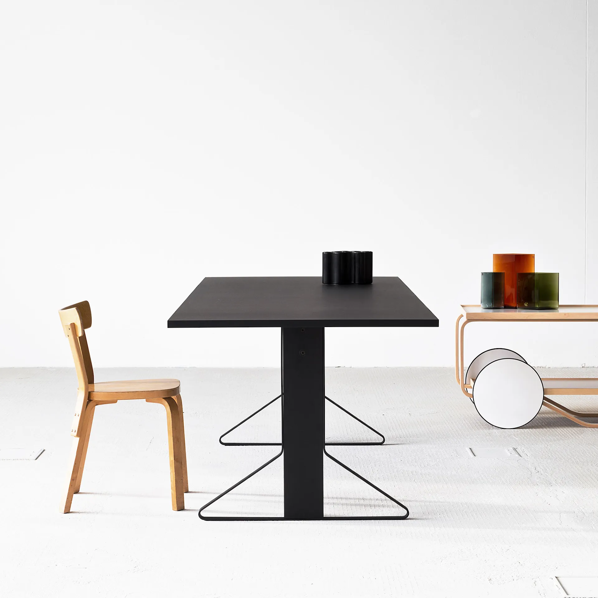 Kaari Bord REB 001 - Artek - Ronan & Erwan Bouroullec - NO GA