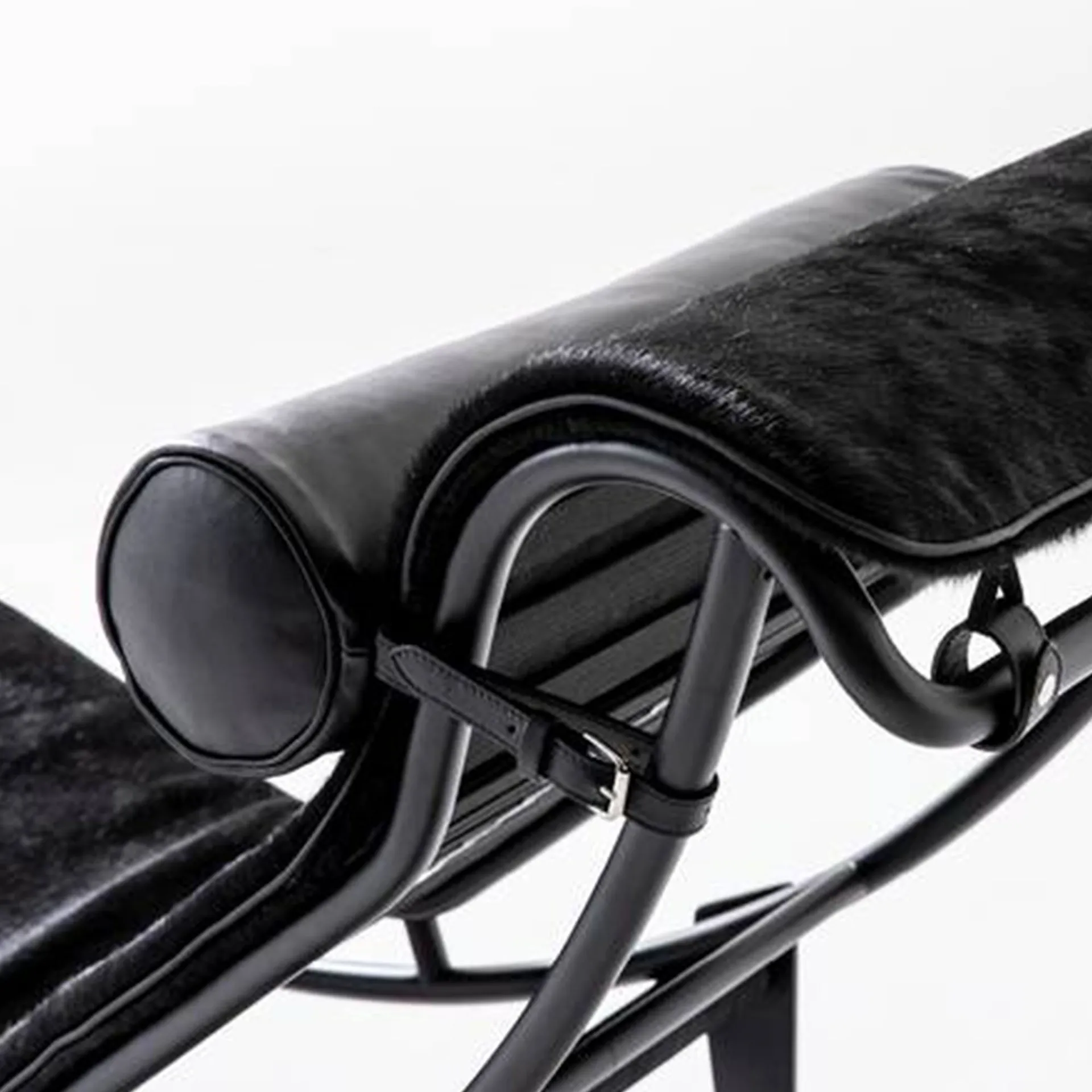 LC4 Noire - Cassina - Le Corbusier - NO GA