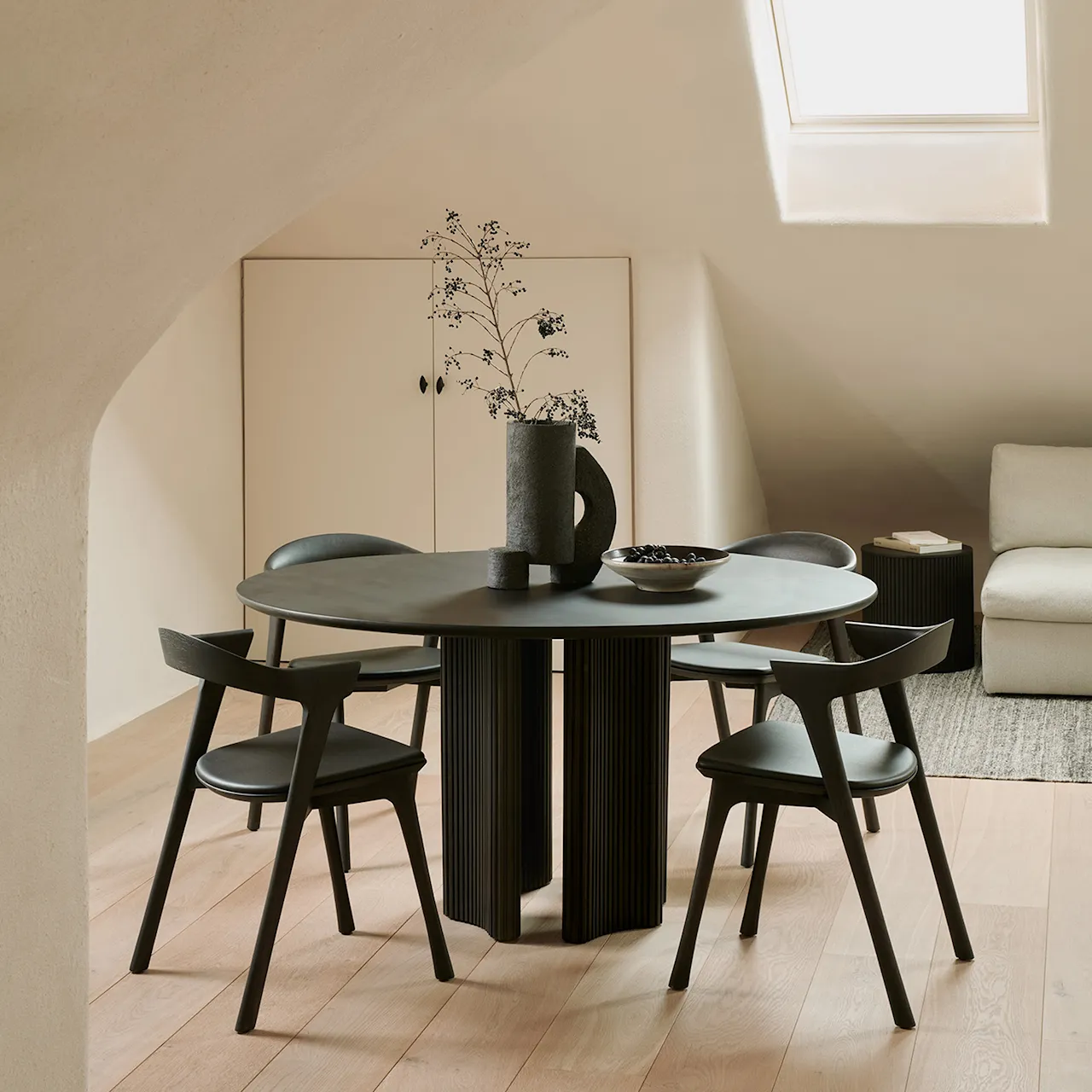 Roller Max Dining Table