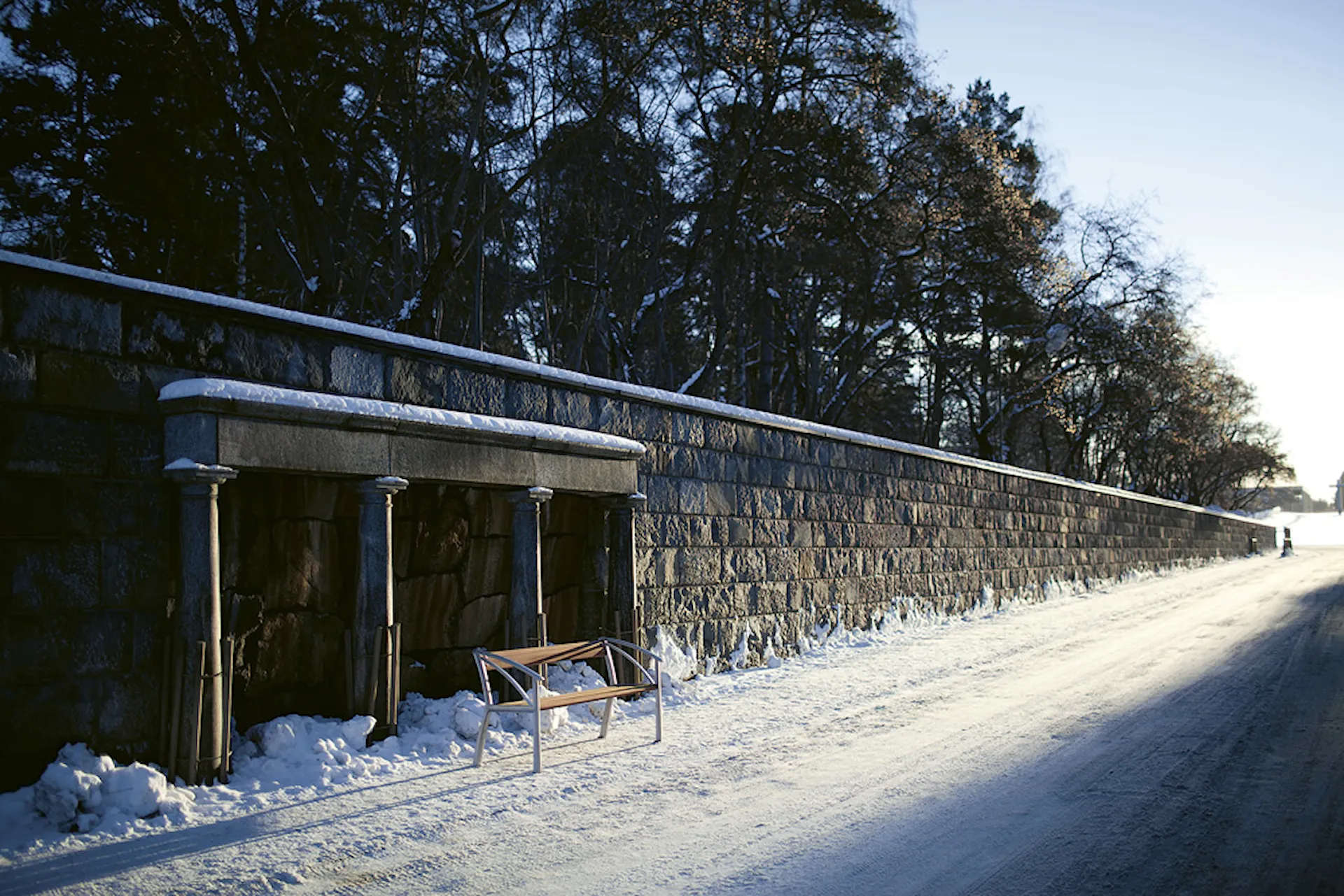 Sneckan Svartlakkert / Svartlakkert Furu - Byarums Bruk - NO GA