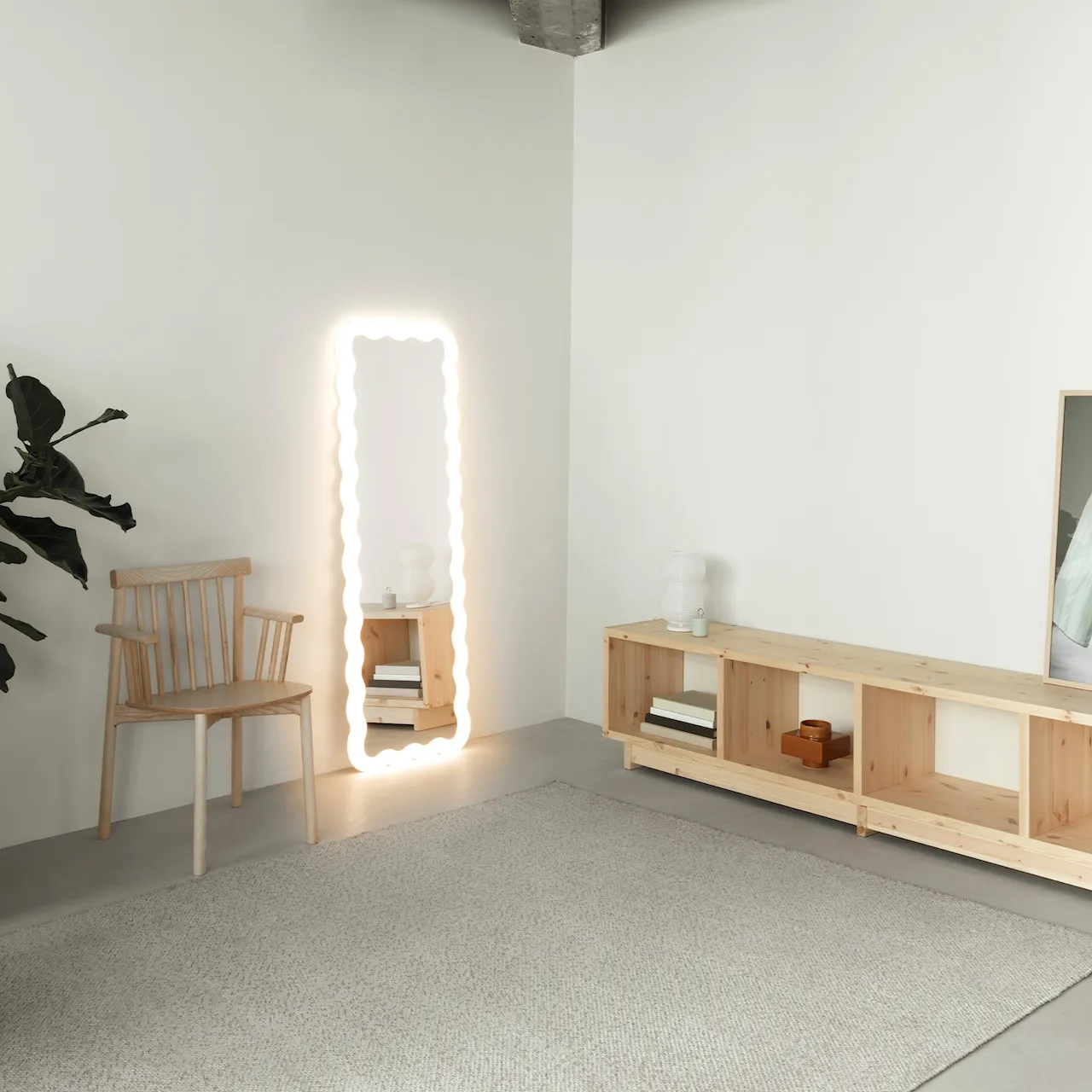 Plank Bookcase Low - Pine