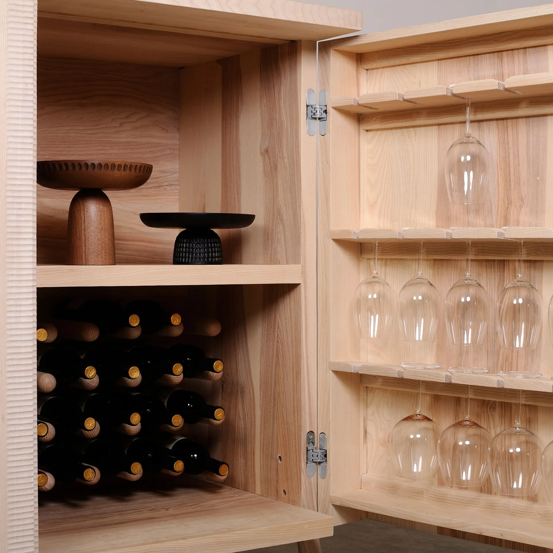 Vinko Wine Cabinet - Zanat - Harri Koskinen - NO GA