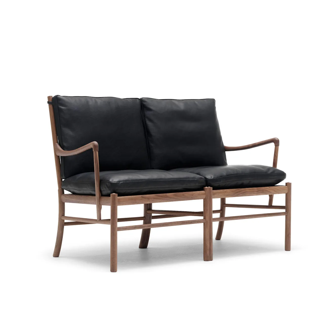 OW149-2 Colonial Sofa - Valnøtt