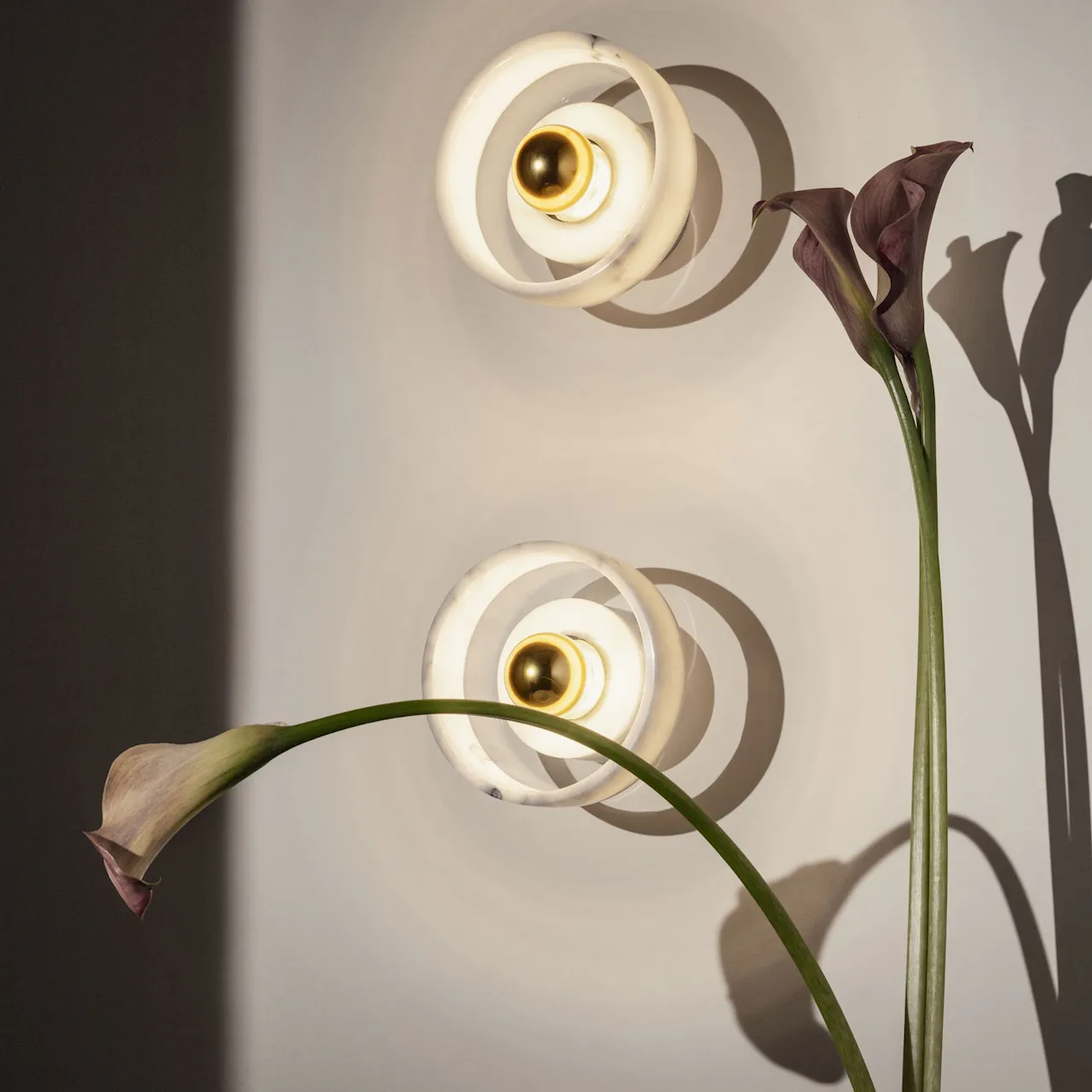 Stone vegglampe
