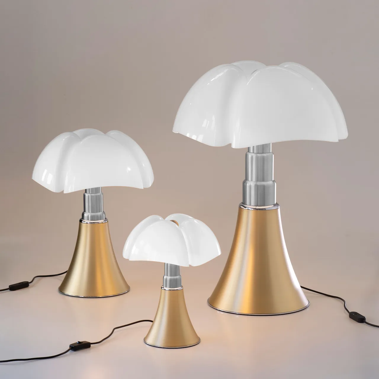 Pipistrello Table Lamp Brass - Ikke dimbar