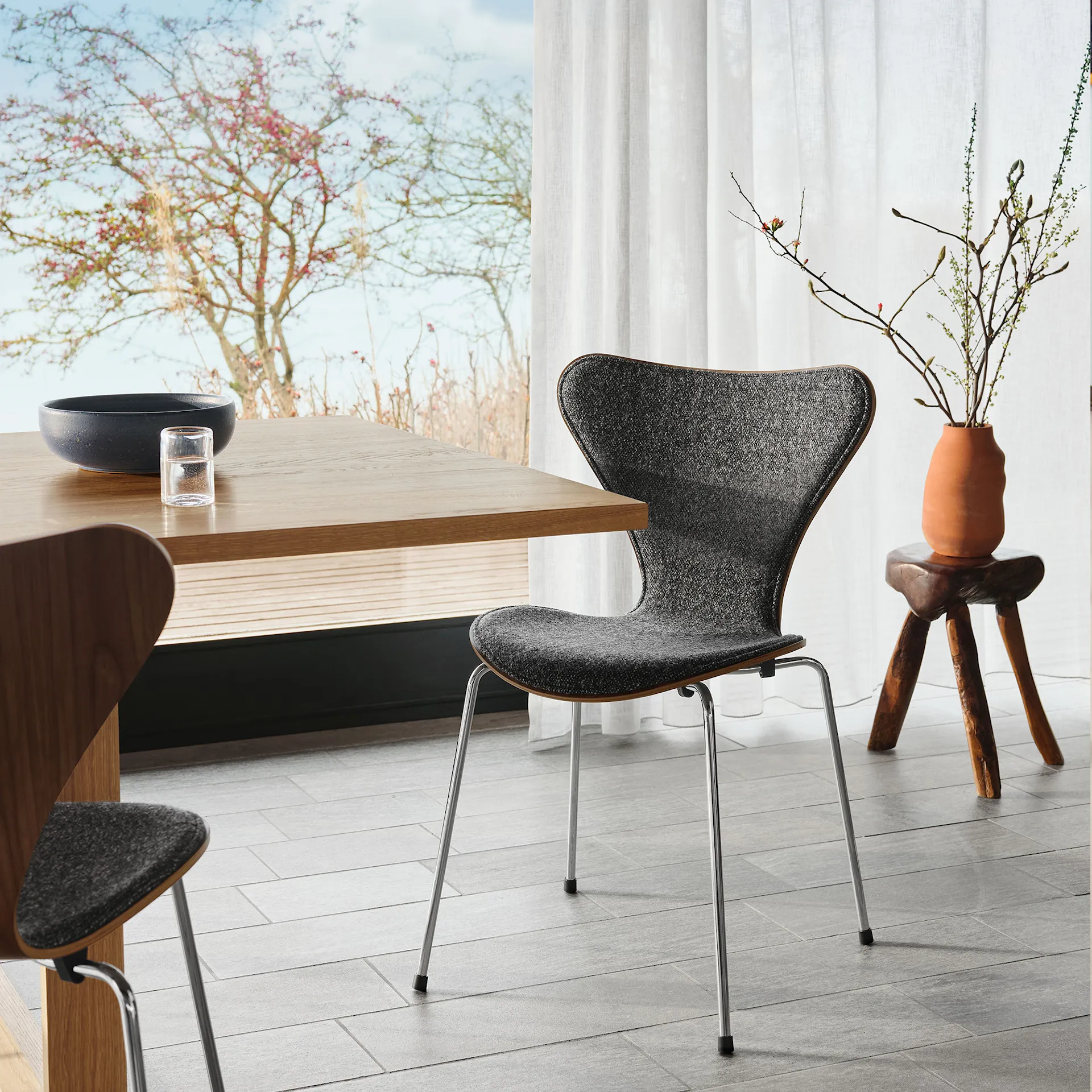 Series 7 stol 3107 heltrukket stoff stålram krom - Fritz Hansen - Arne Jacobsen - NO GA